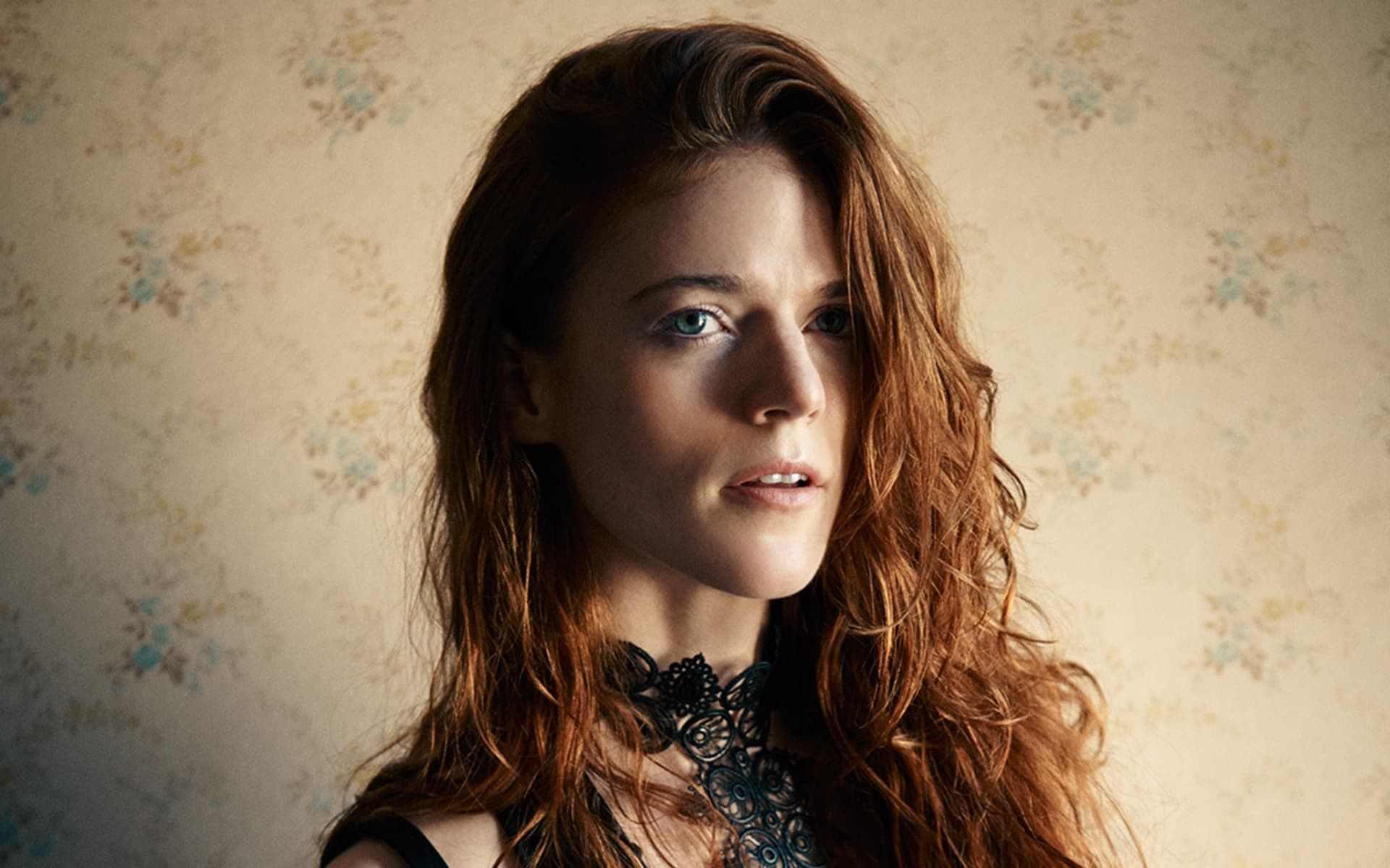 Rose Leslie Smile Wallpapers