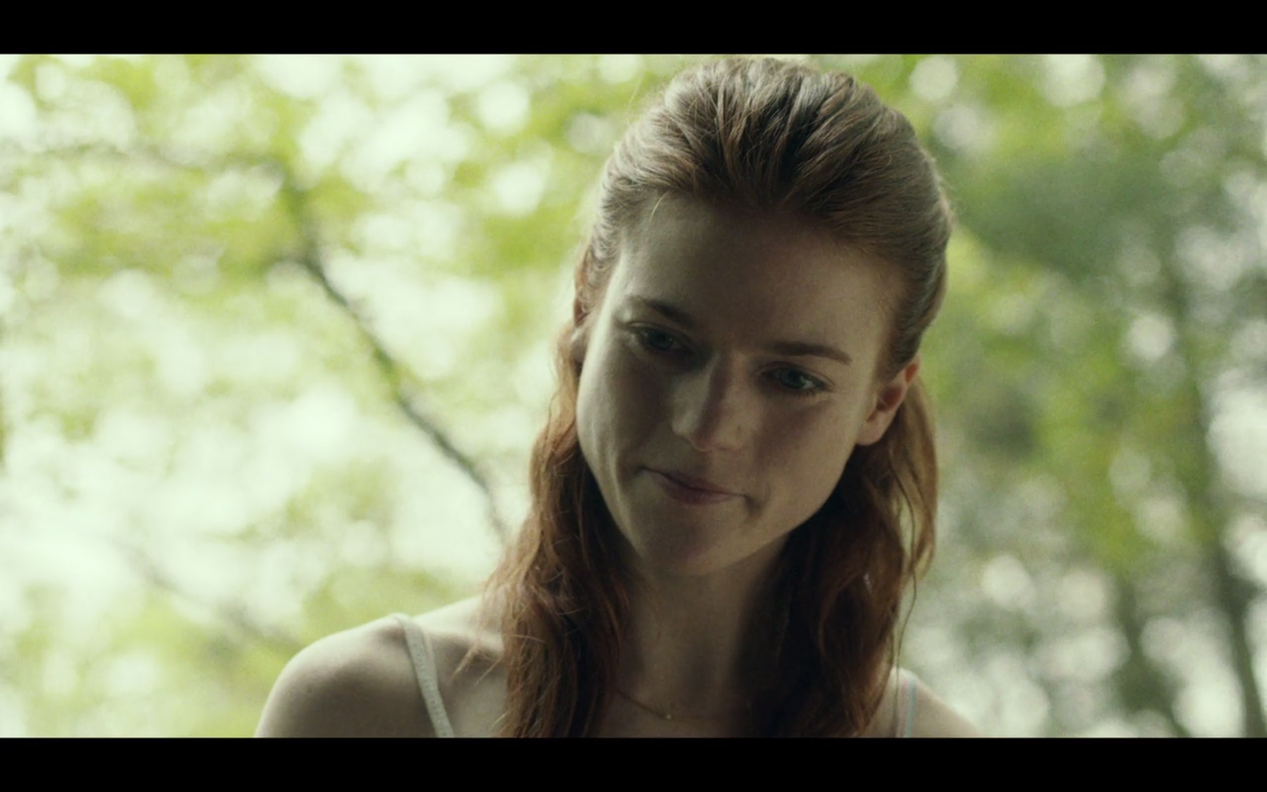 Rose Leslie Smile Wallpapers