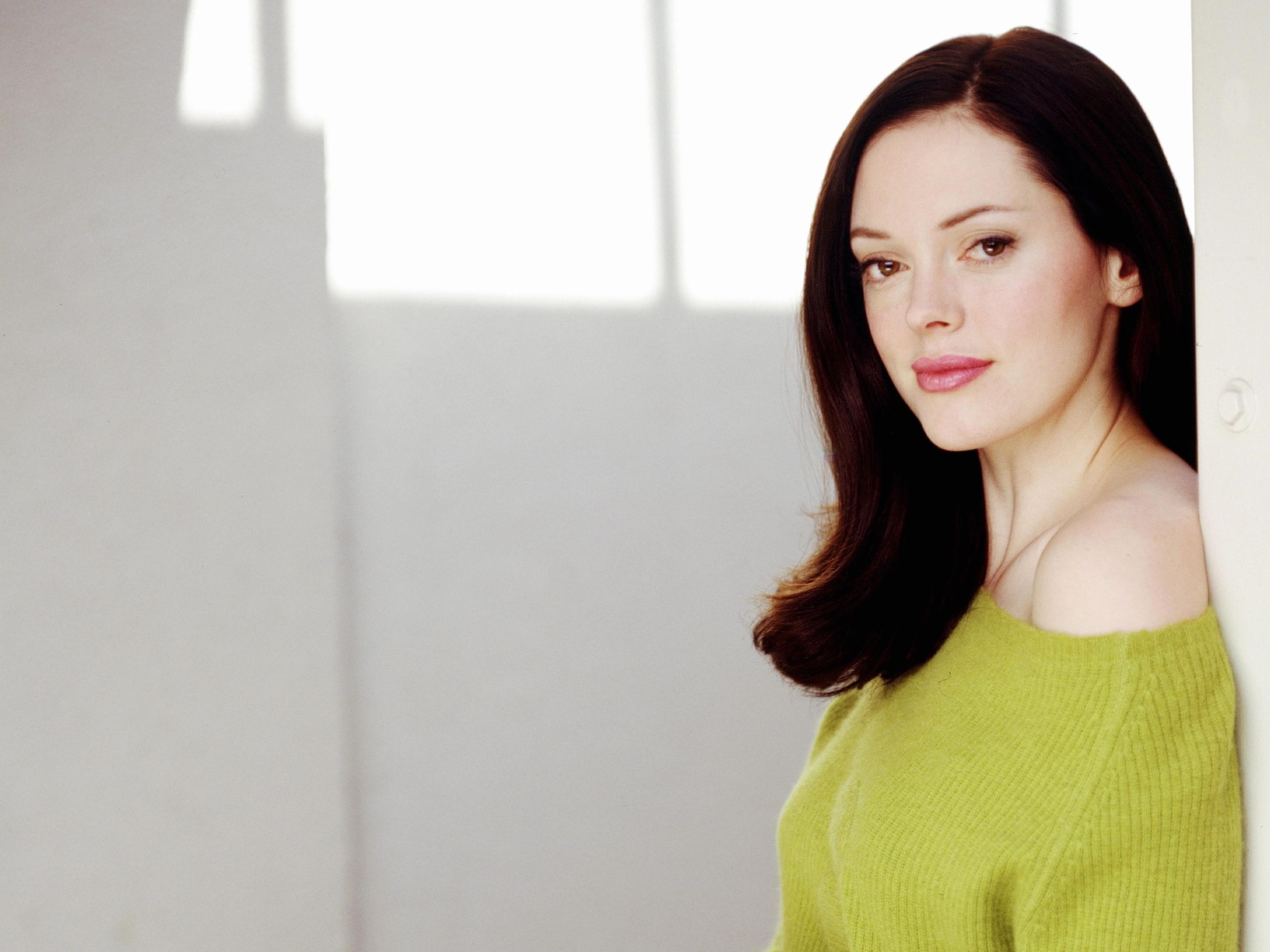 Rose McGowan Wallpapers