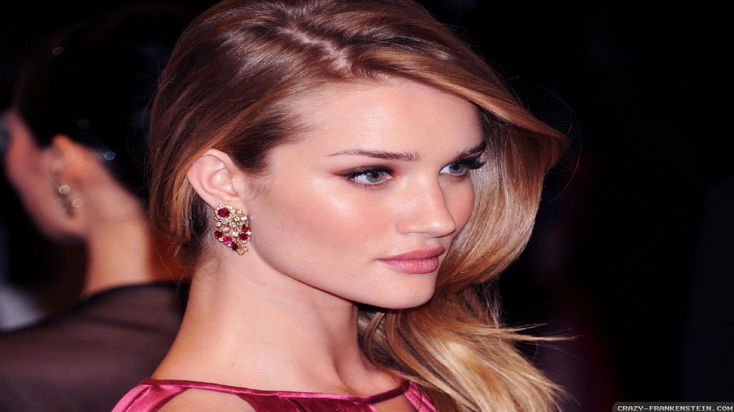 Rosie Huntington Whiteley 2017 Wallpapers