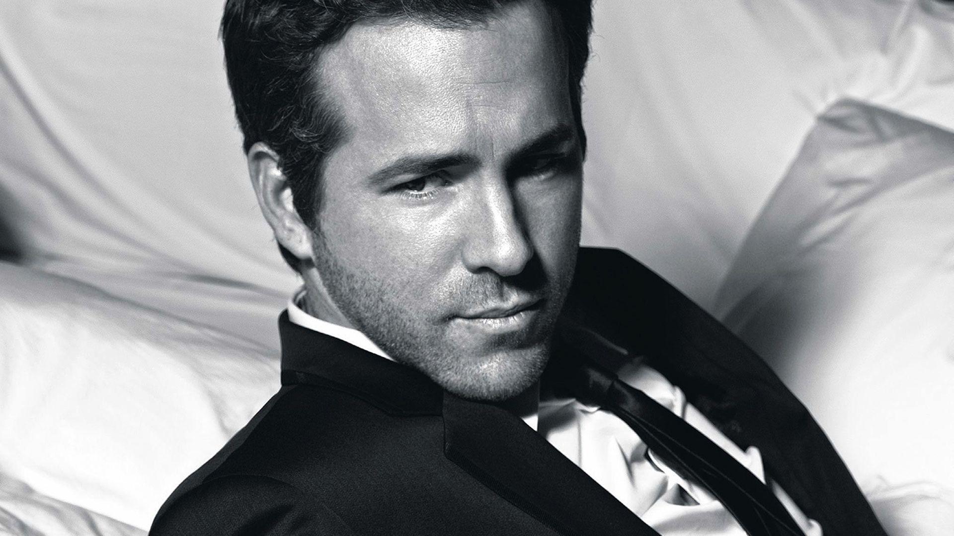 Ryan Reynolds Portrait Photoshoot Wallpapers