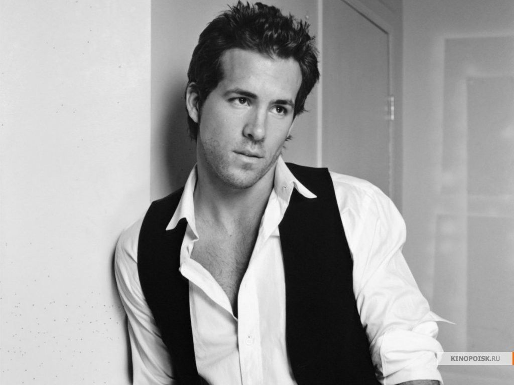 Ryan Reynolds Portrait Photoshoot Wallpapers