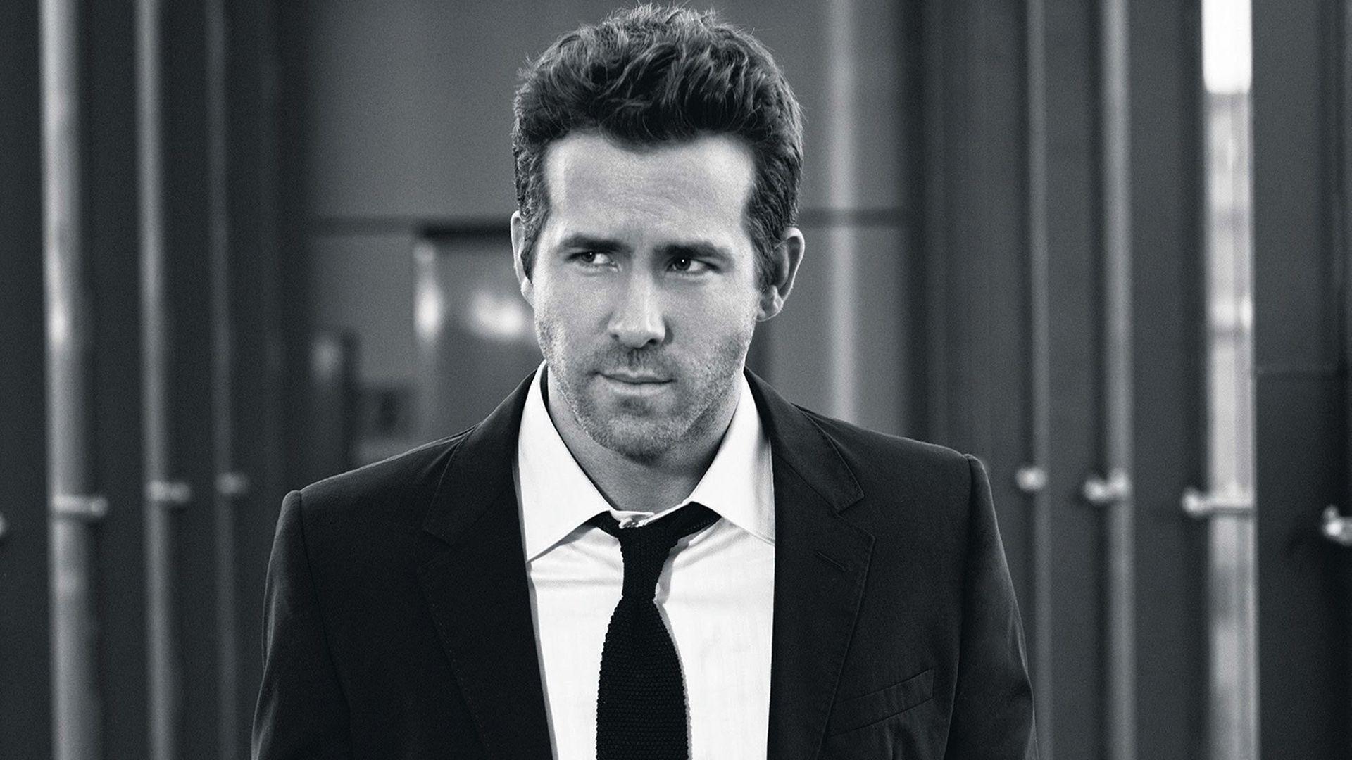 Ryan Reynolds Portrait Photoshoot Wallpapers