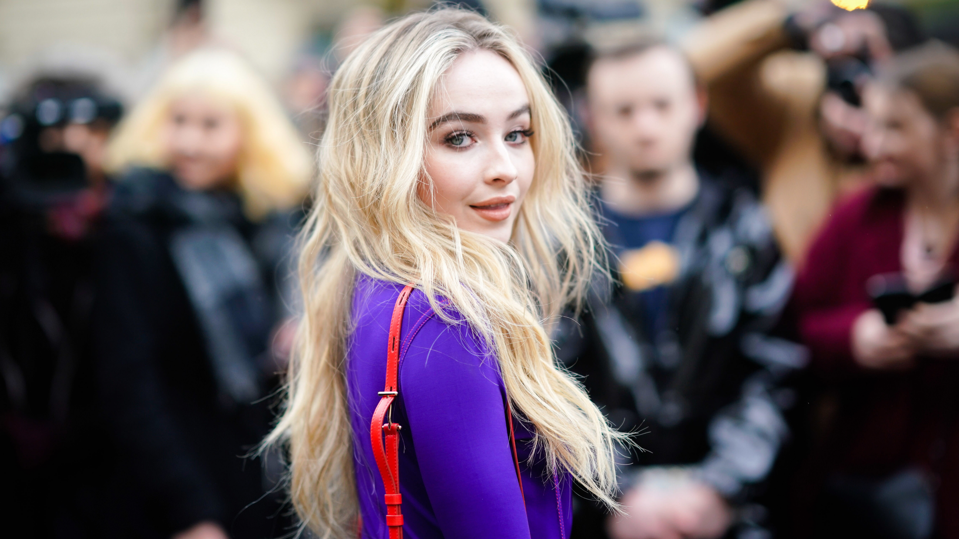 Sabrina Carpenter 4K Wallpapers