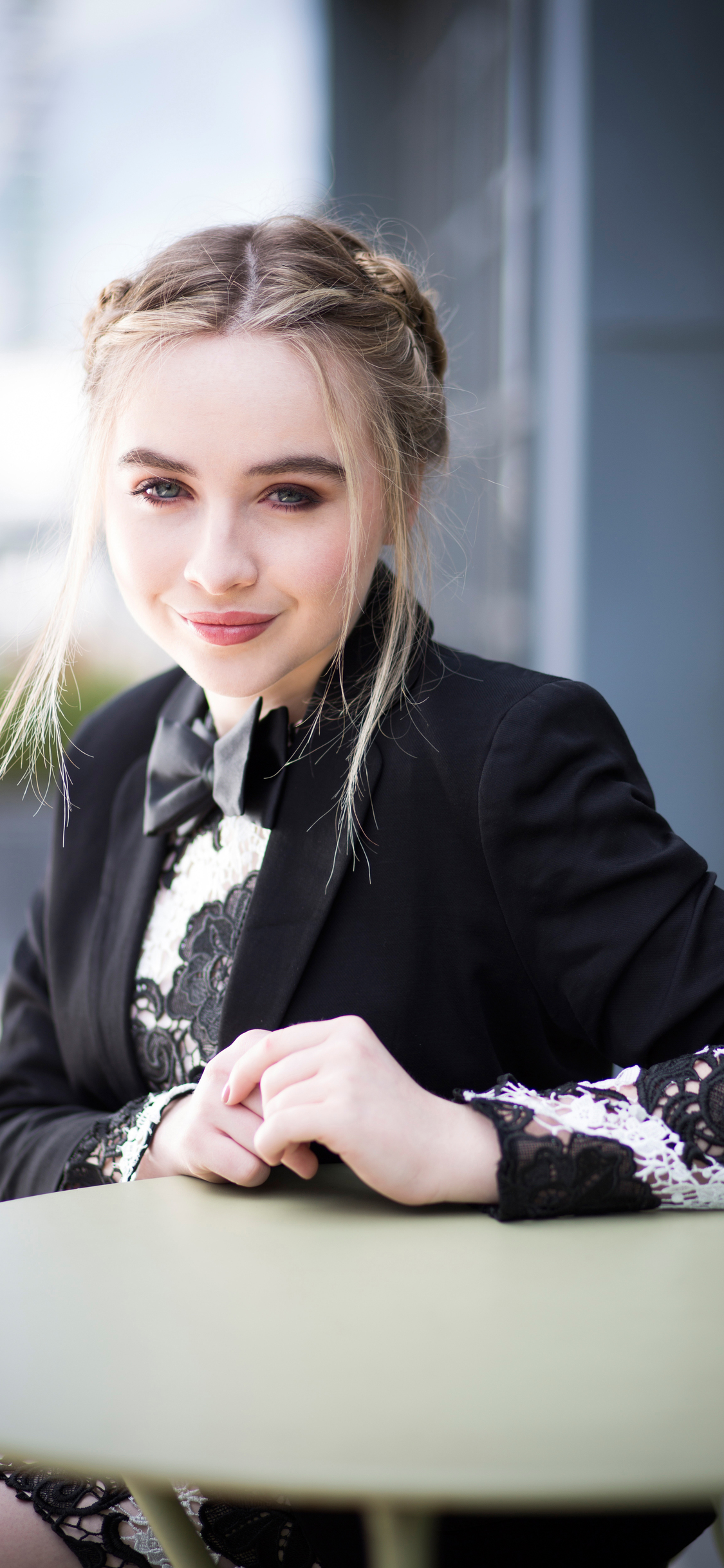 Sabrina Carpenter Cute Portrait Wallpapers