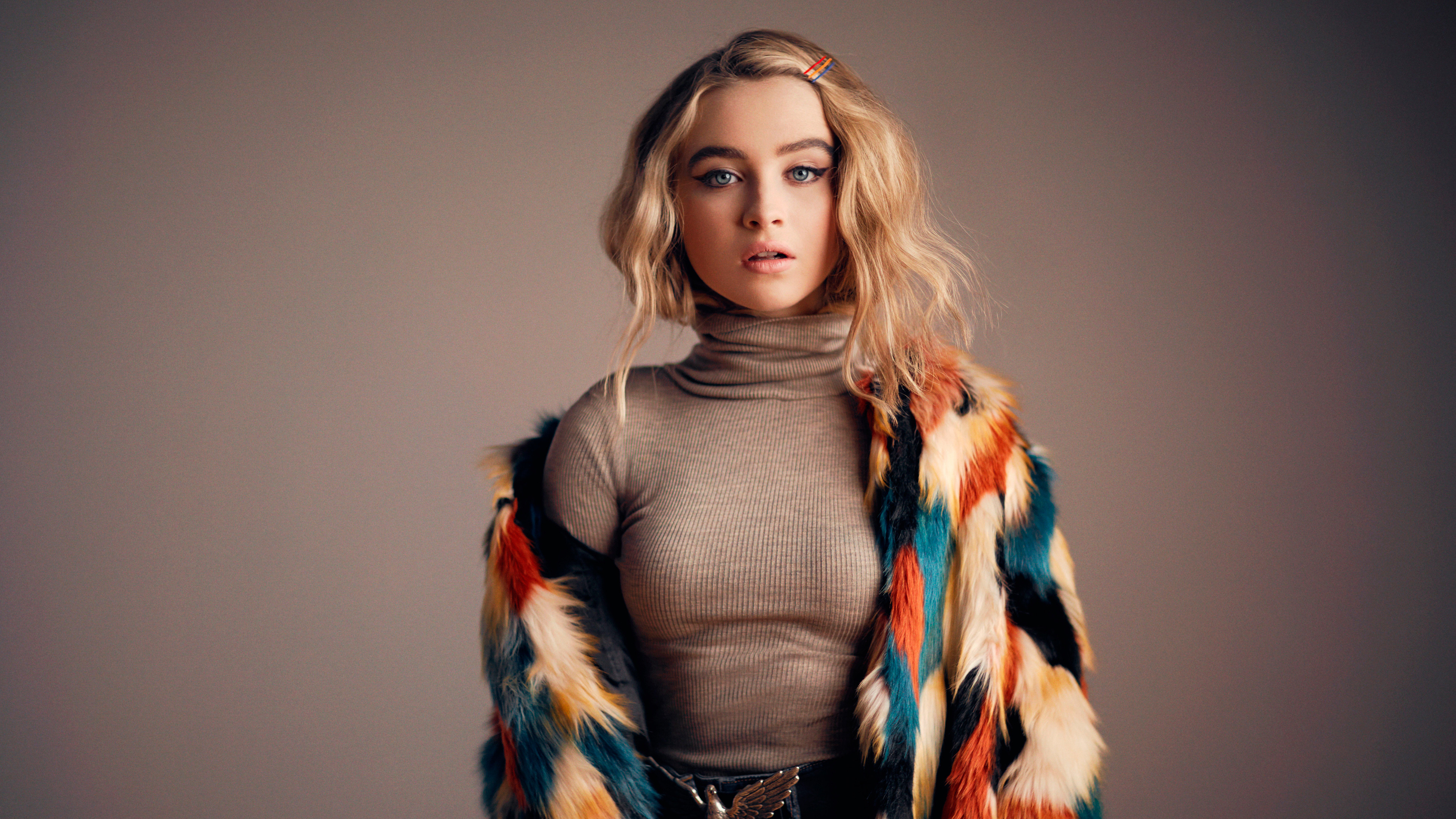 Sabrina Carpenter HD Wallpapers