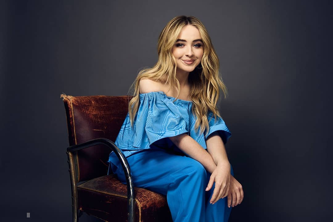 Sabrina Carpenter HD Wallpapers