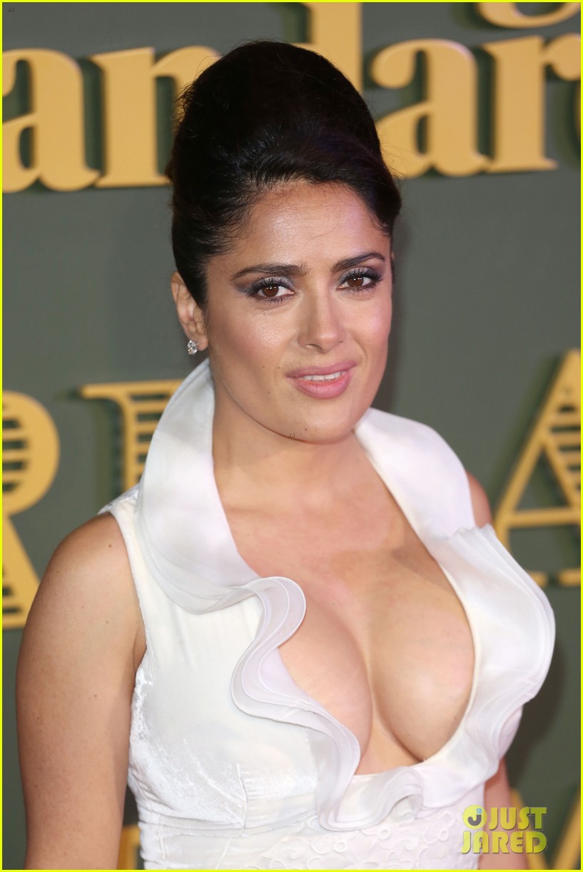 Salma Hayek Evening Standarad Wallpapers