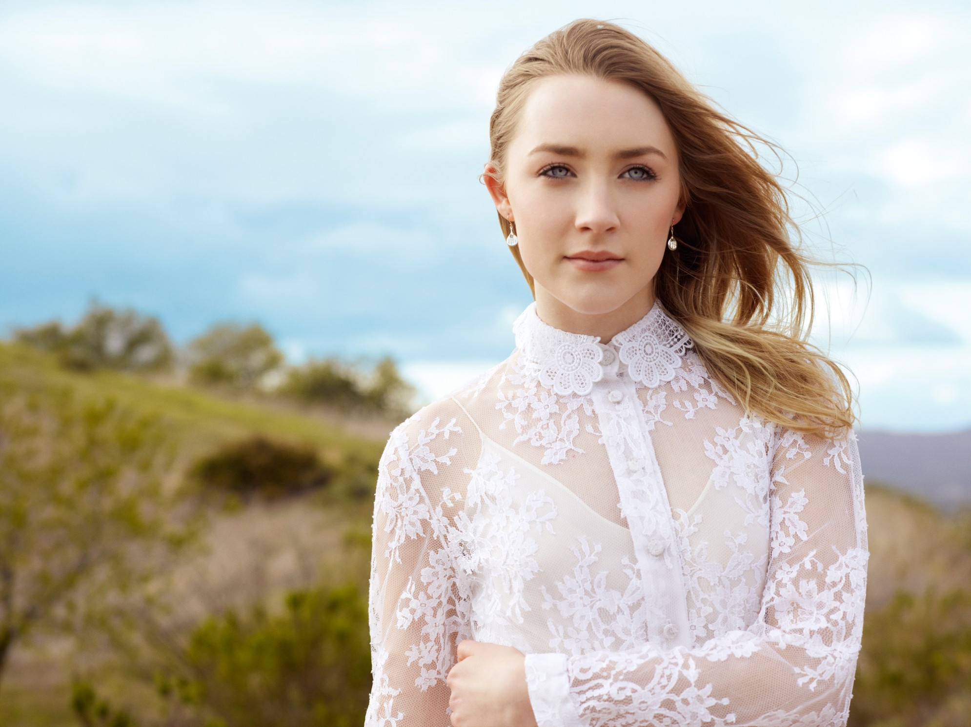 Saoirse Ronan Irish Blonde Wallpapers