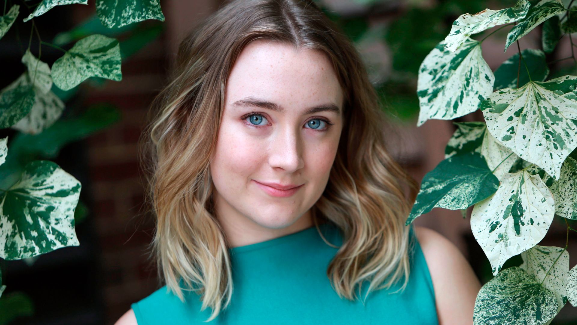 Saoirse Ronan Irish Blonde Wallpapers