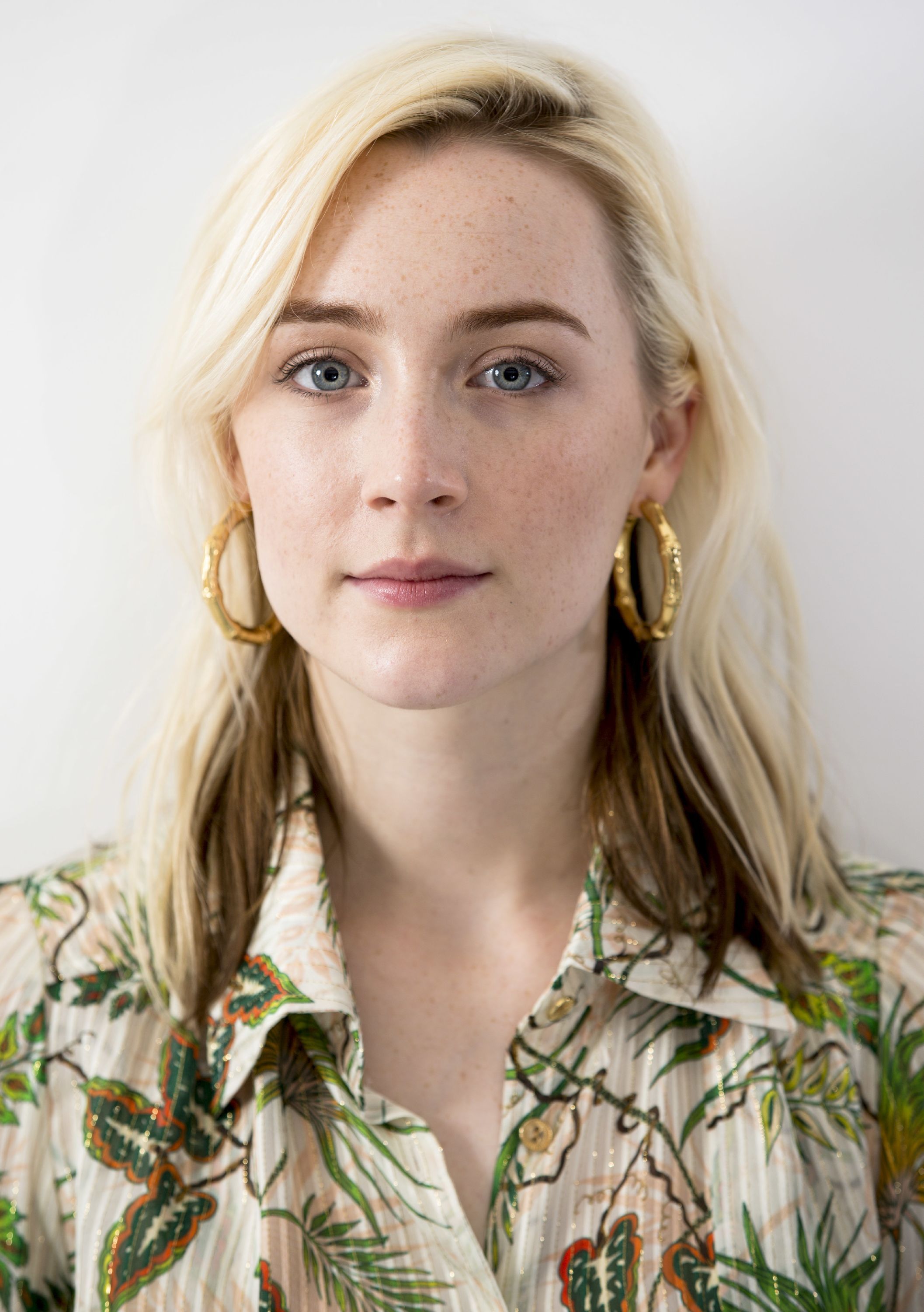 Saoirse Ronan Irish Blonde Wallpapers