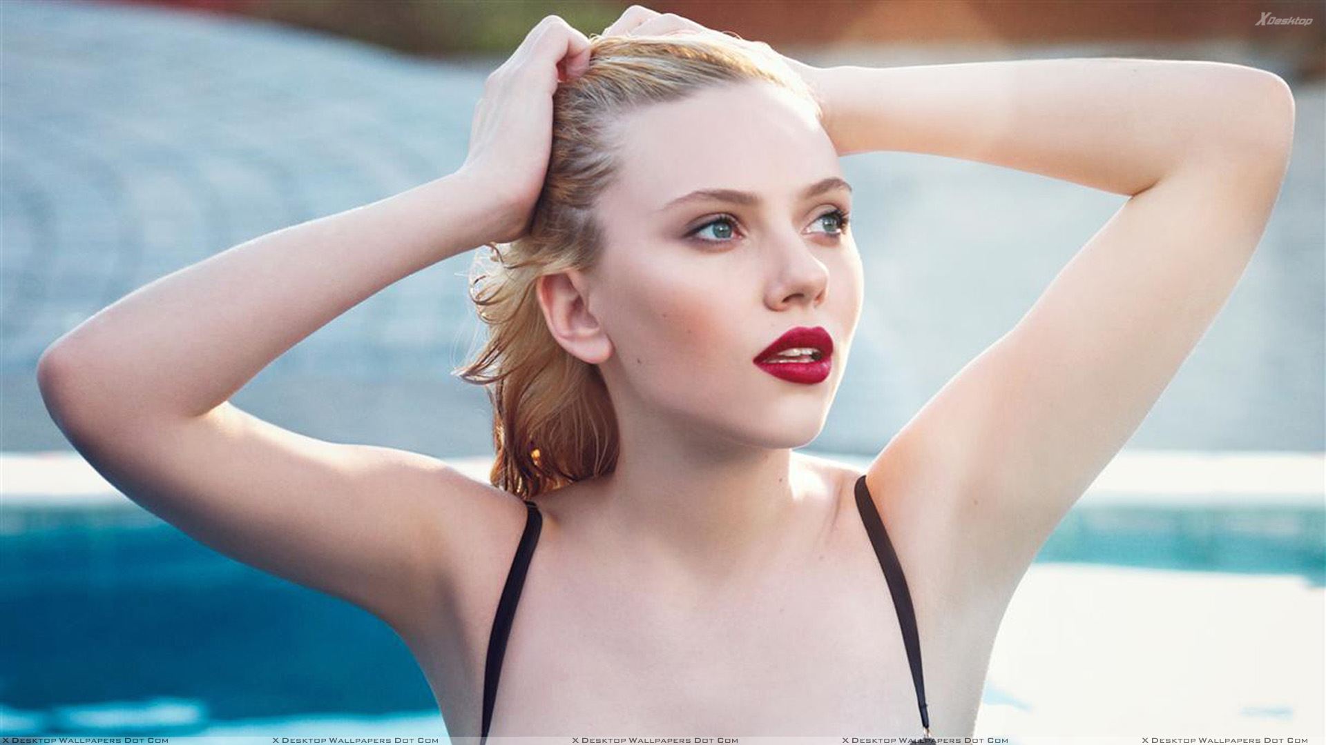 Scarlett Johansson In Red Wallpapers