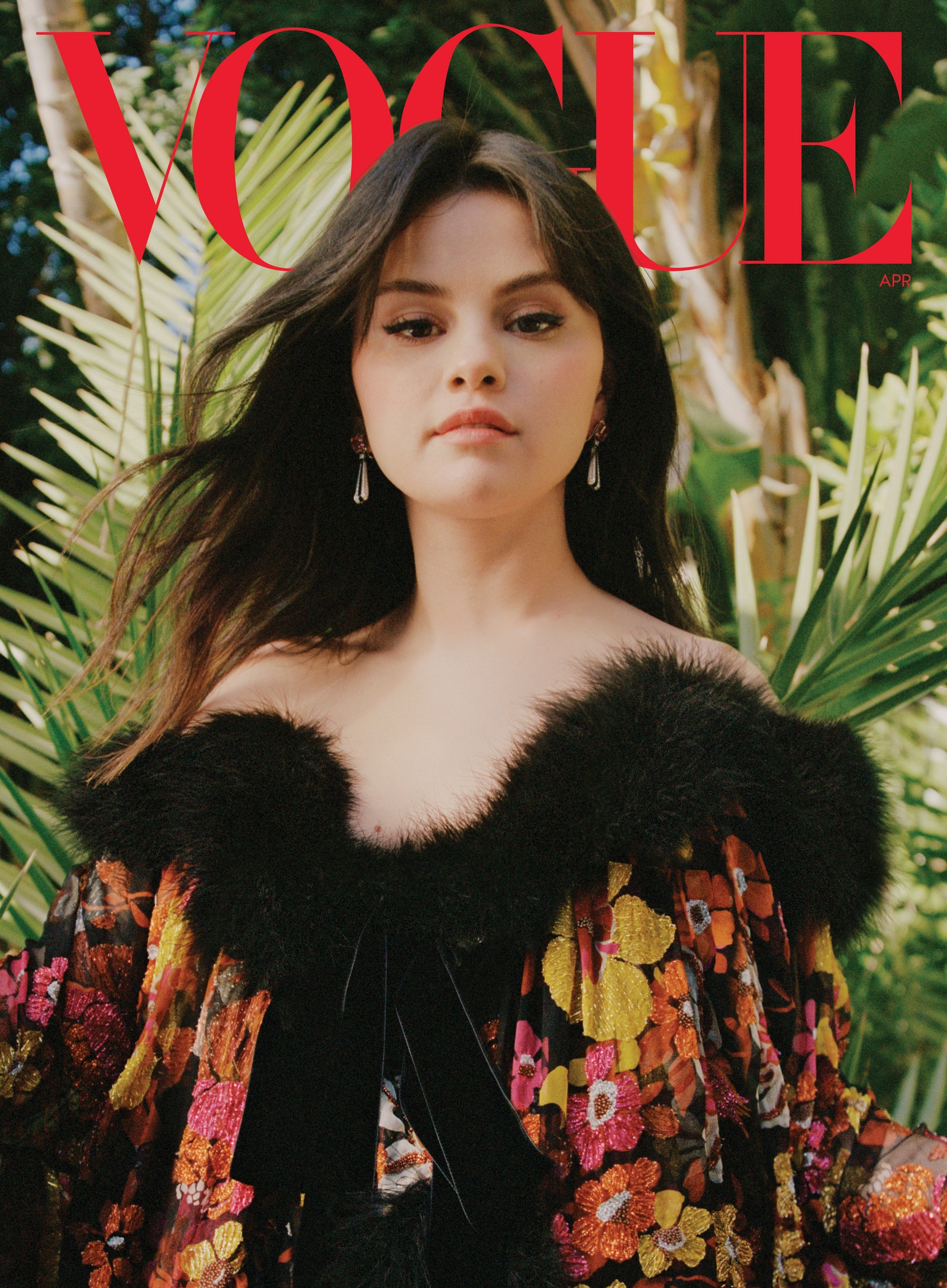 Selena Gomez Beautiful Face 2021 Wallpapers