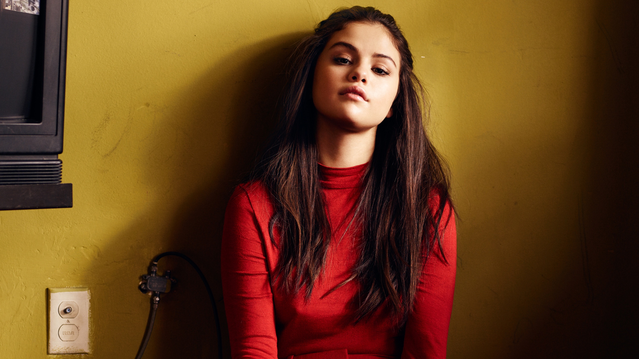 Selena Gomez Coolest Wallpapers