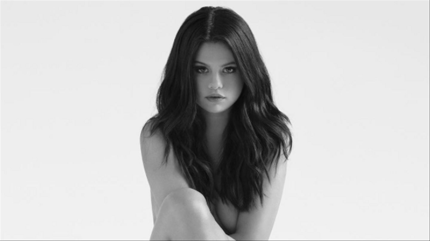 Selena Gomez Monochrome Wallpapers