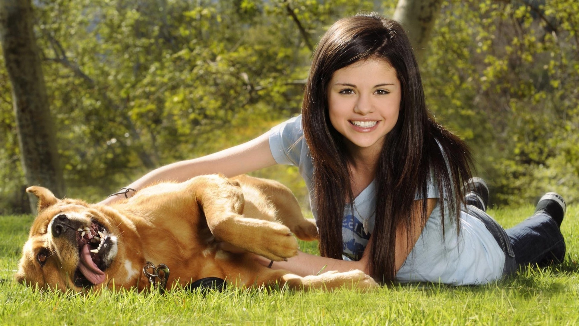 Selena Gomez with Dog Wallpapers