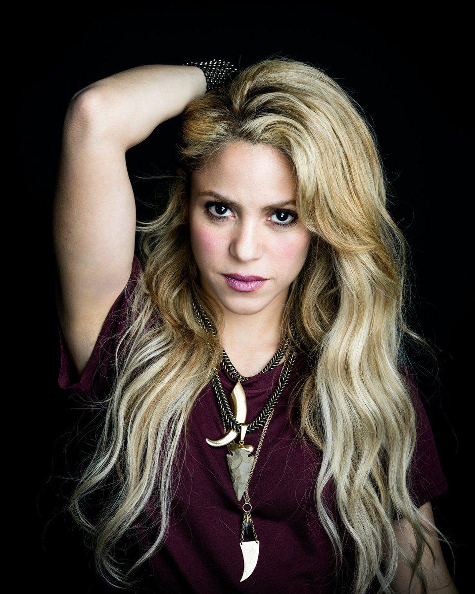 Shakira HD Singer Wallpapers