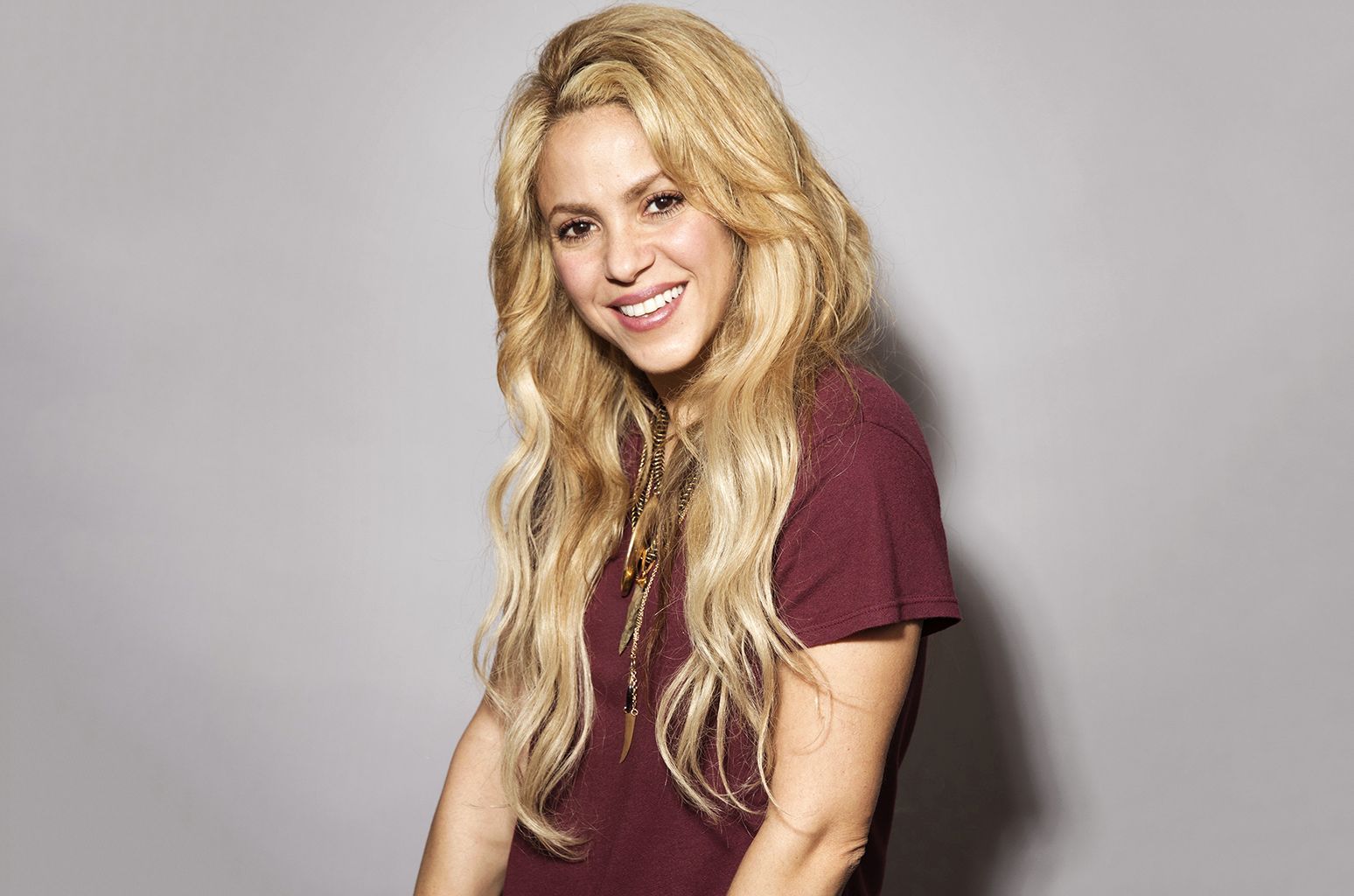 Shakira HD Singer Wallpapers