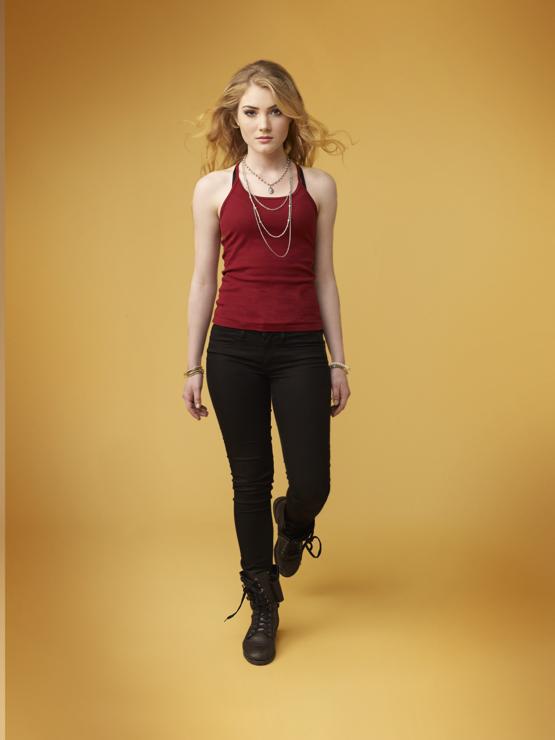 Skyler Samuels Wallpapers