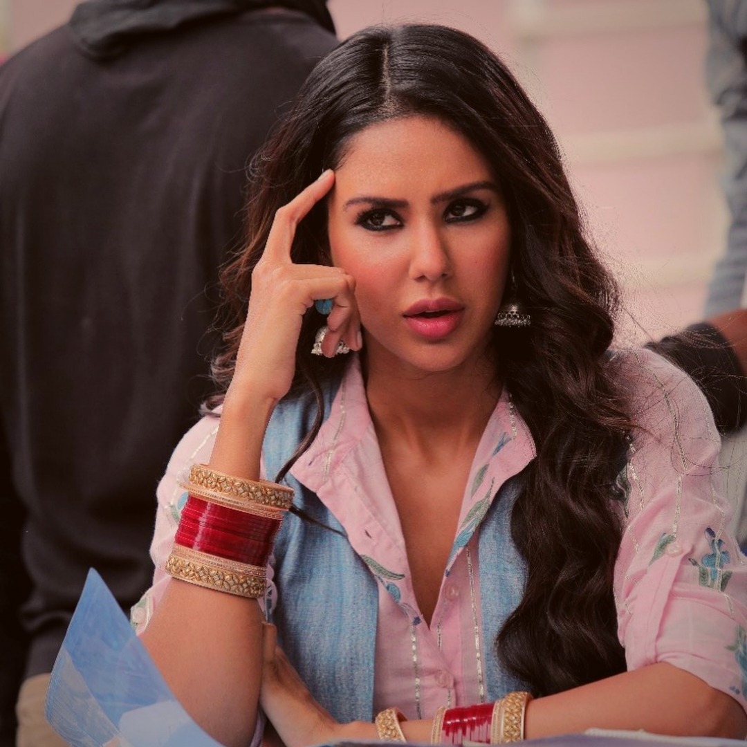 Sonam Bajwa Wallpapers