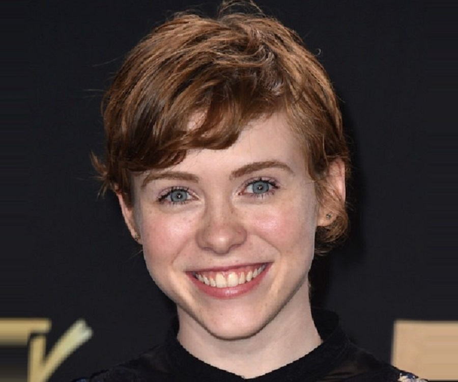 Sophia Lillis Actress 2018 Wallpapers