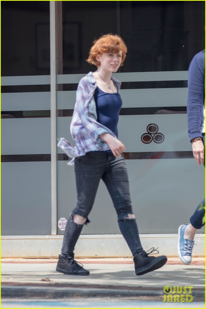 Sophia Lillis Actress 2018 Wallpapers