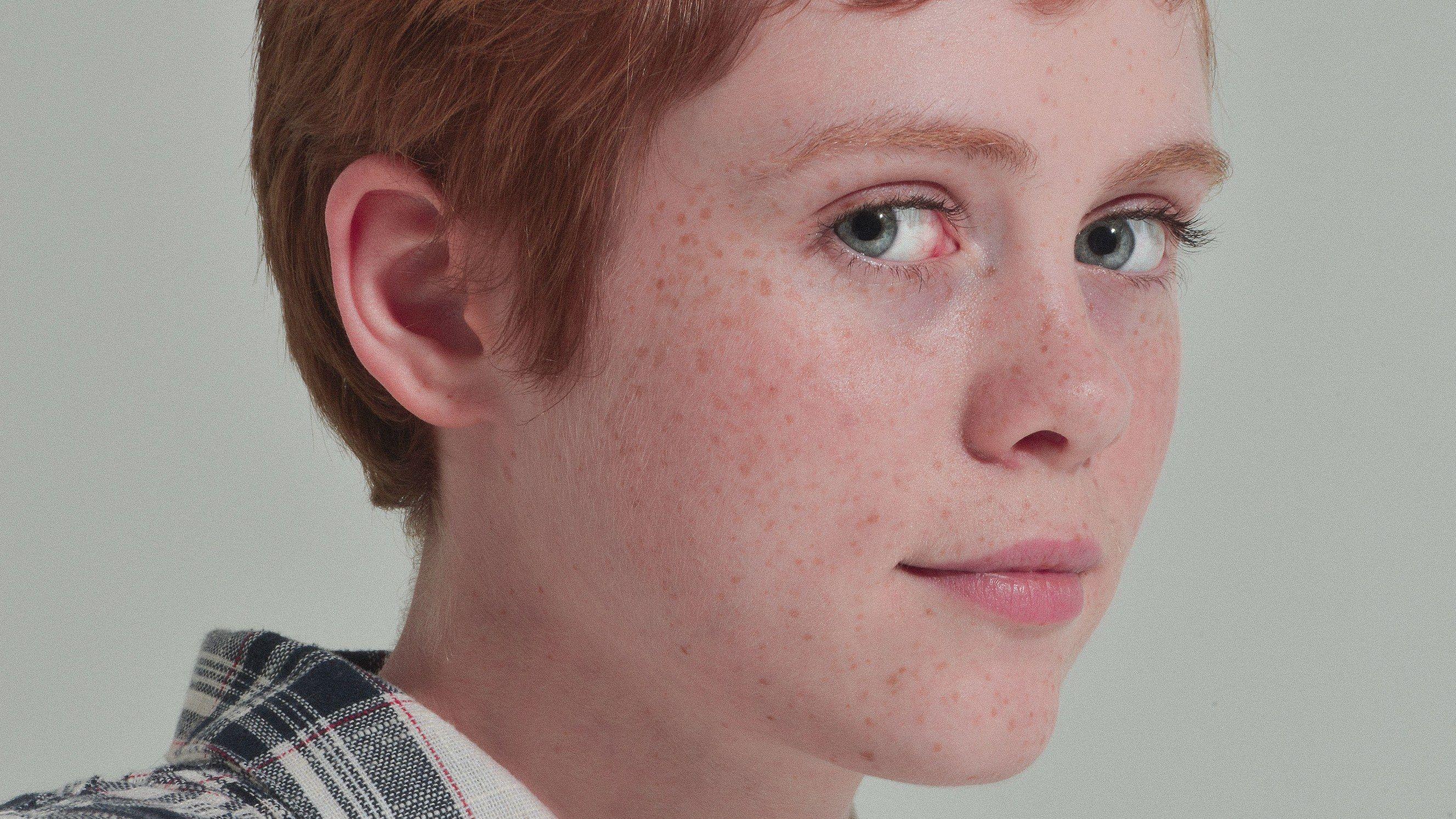 Sophia Lillis Candid Photoshoot Wallpapers