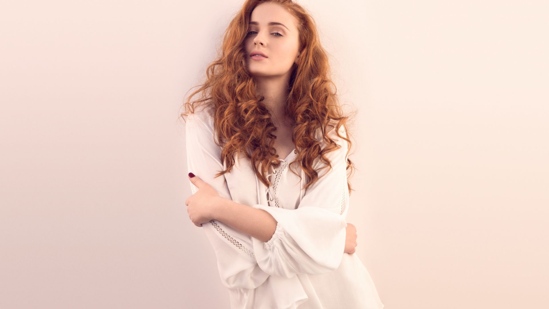 Sophie Turner Photoshoot in White Dress Wallpapers