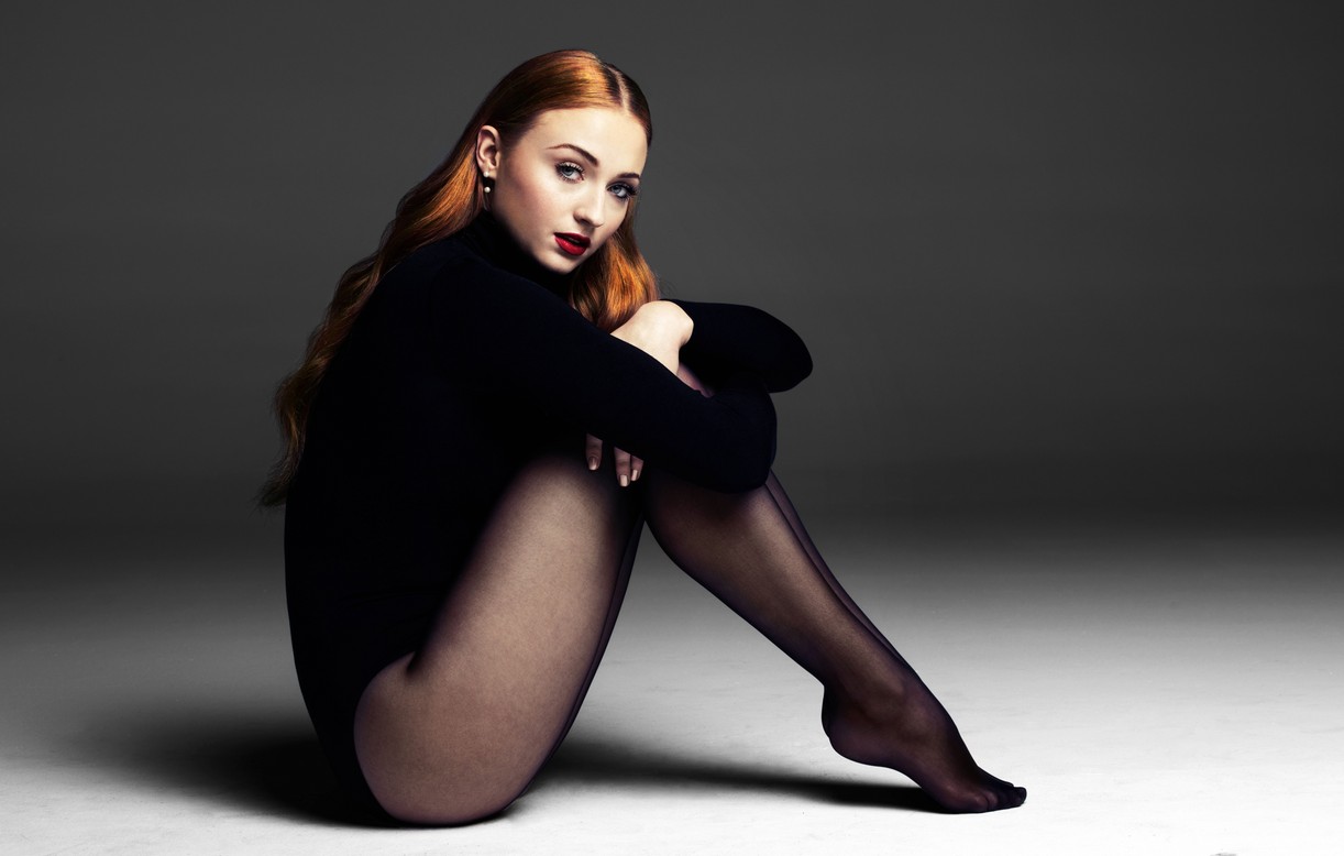 Sophie Turner Photoshoot in White Dress Wallpapers