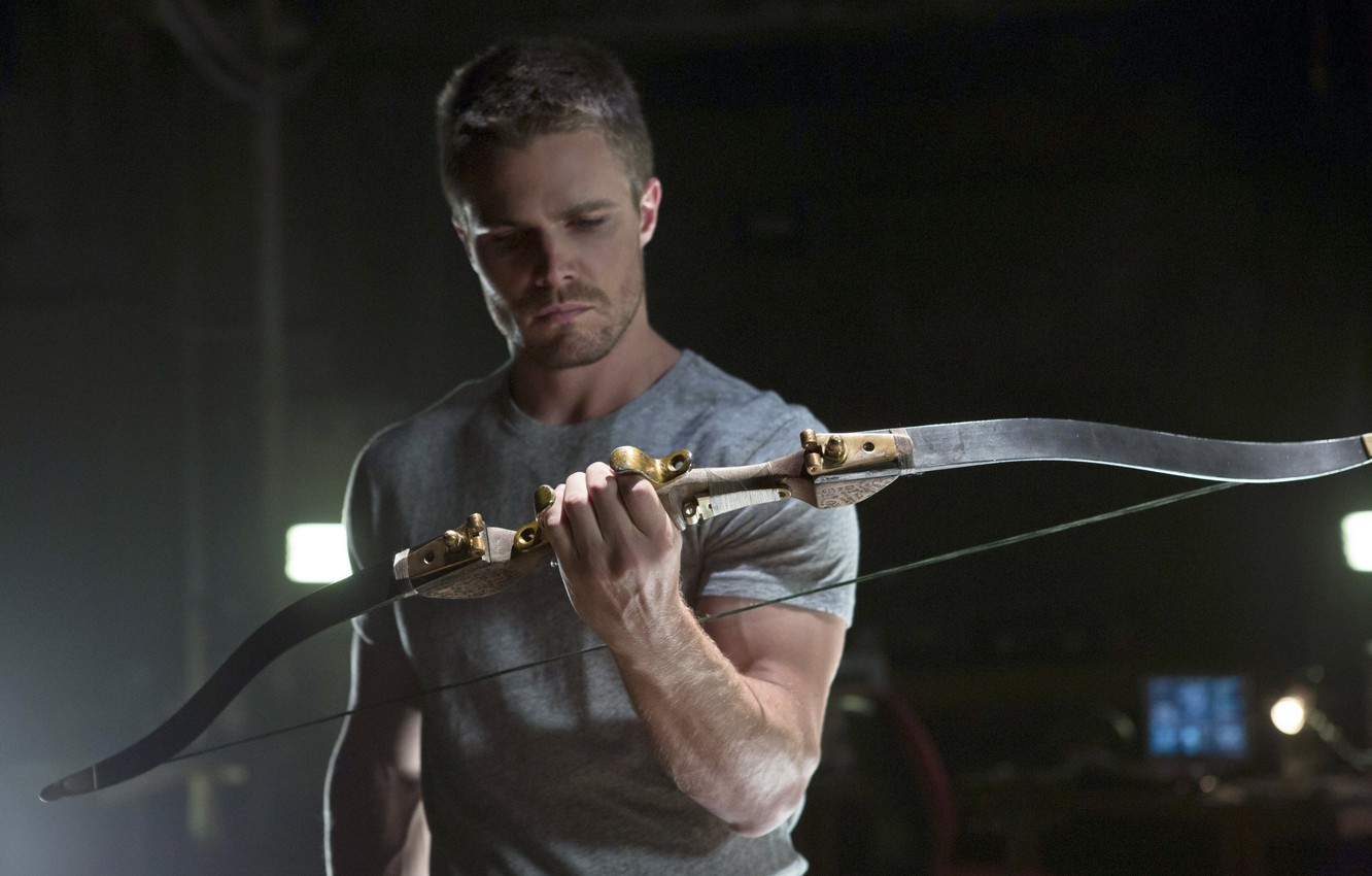 Stephen Amell Wallpapers