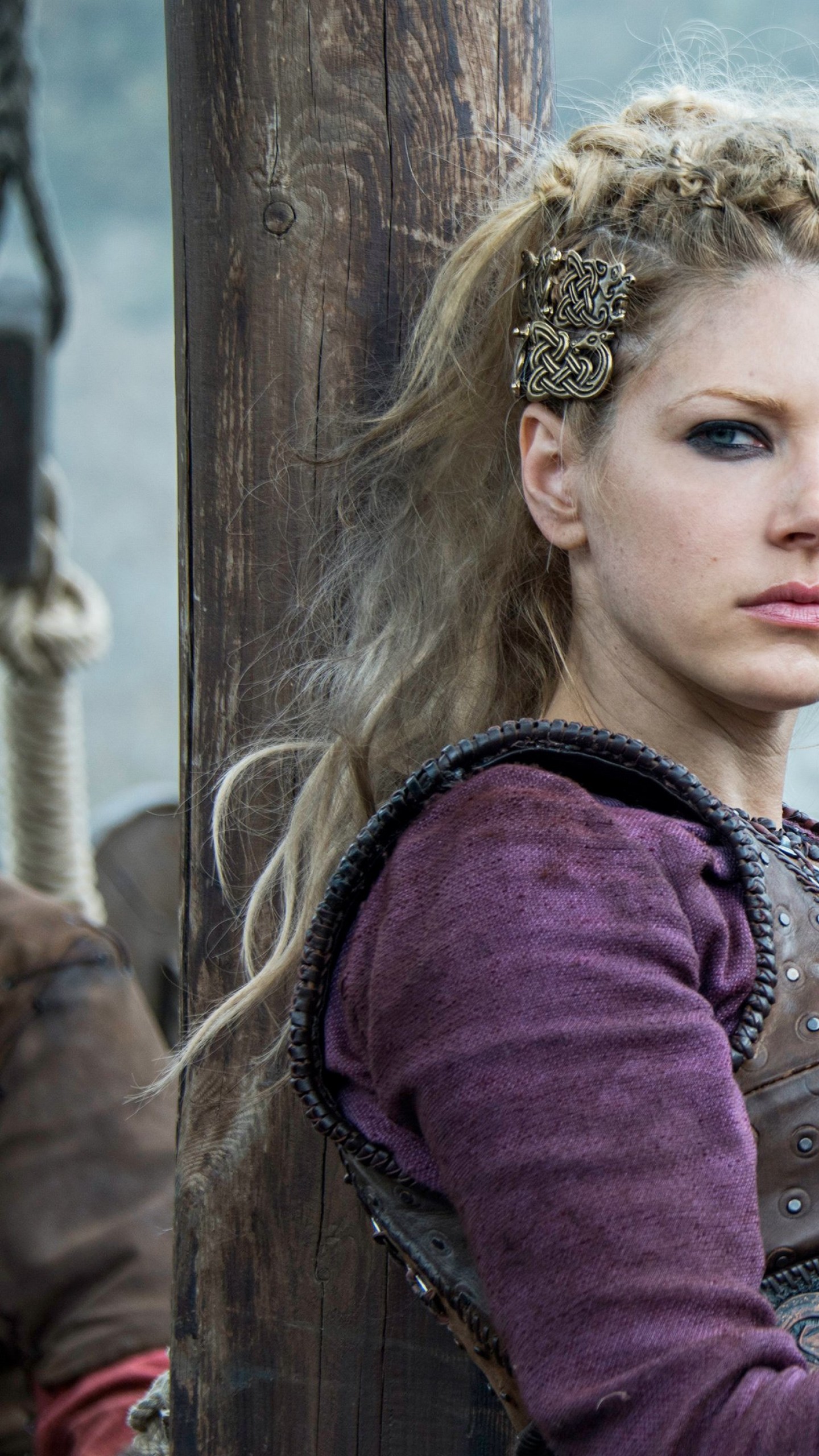 Stunning Katheryn Winnick Vikings Actress Wallpapers