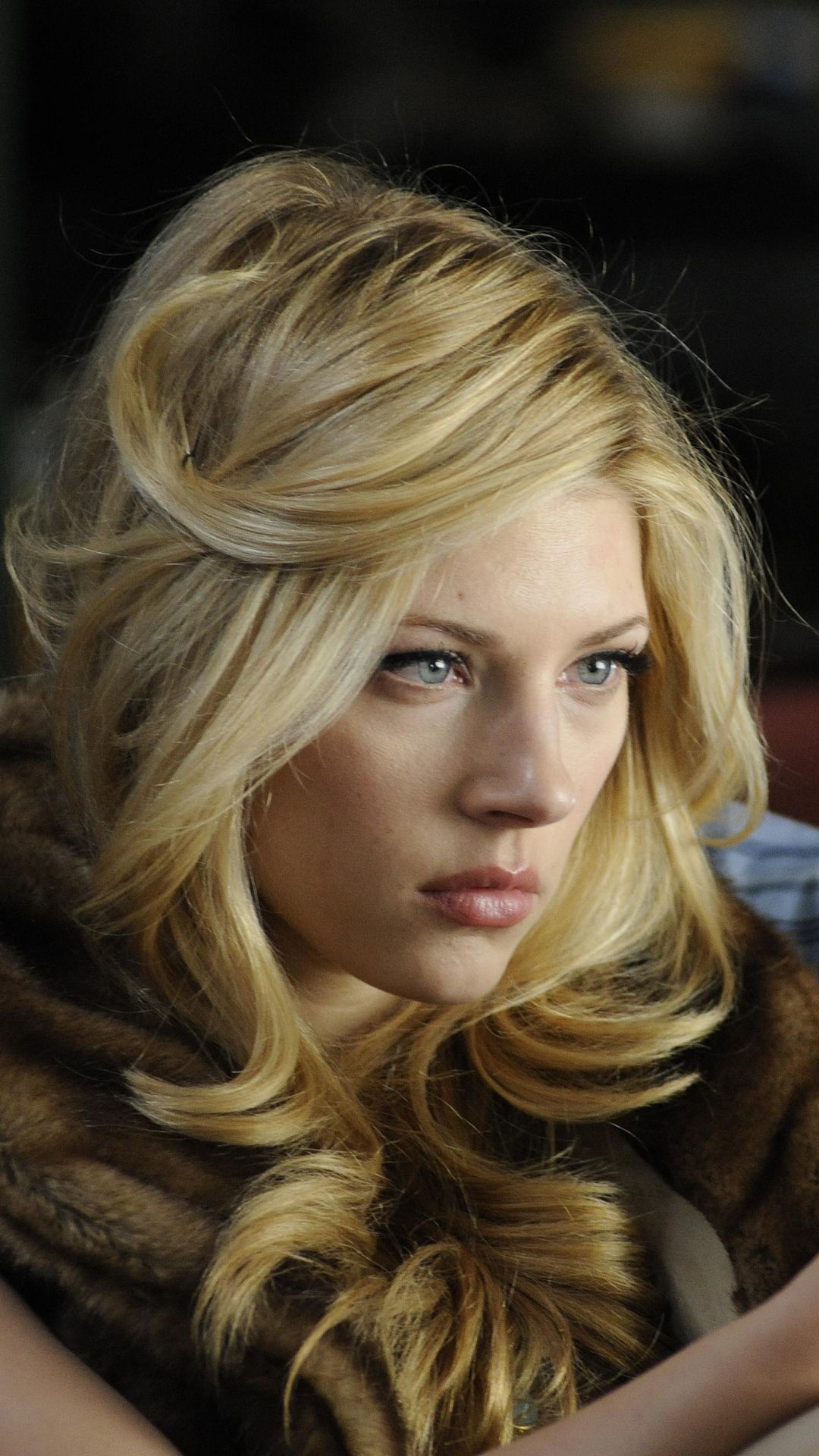 Stunning Katheryn Winnick Vikings Actress Wallpapers