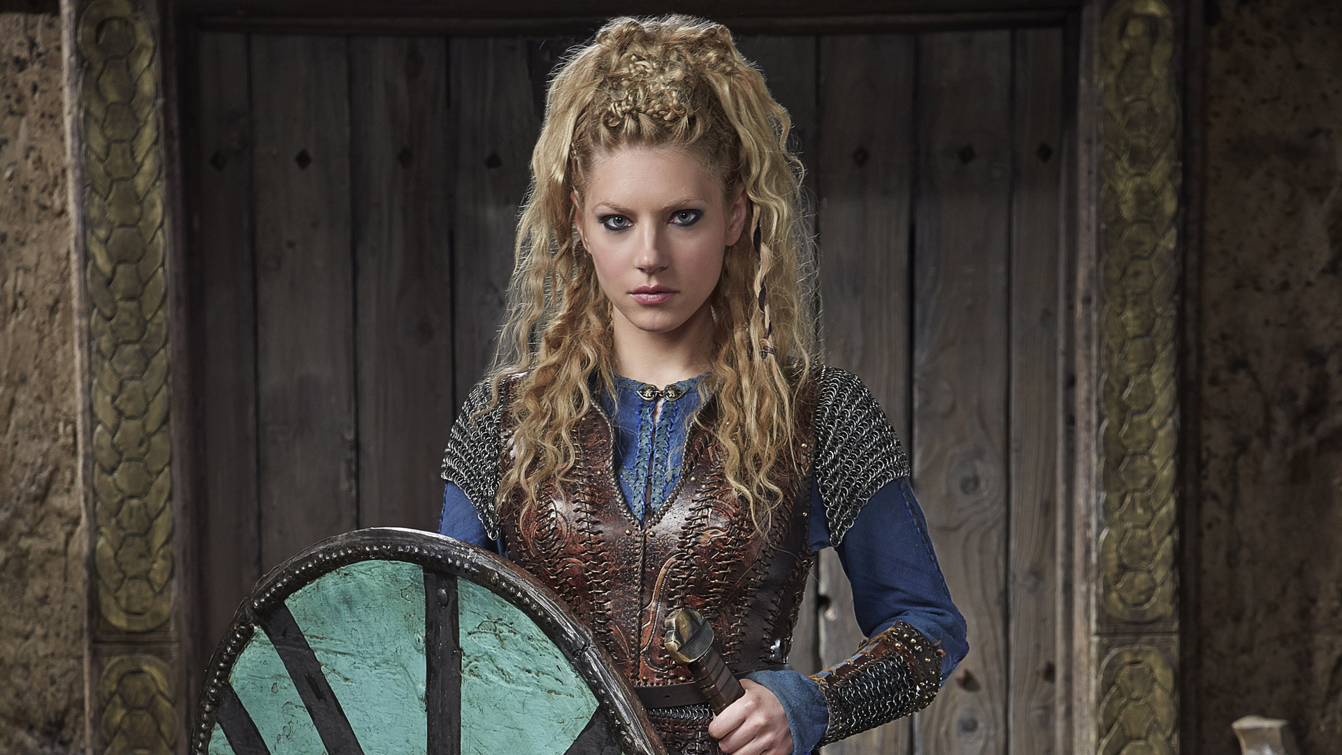 Stunning Katheryn Winnick Vikings Actress Wallpapers