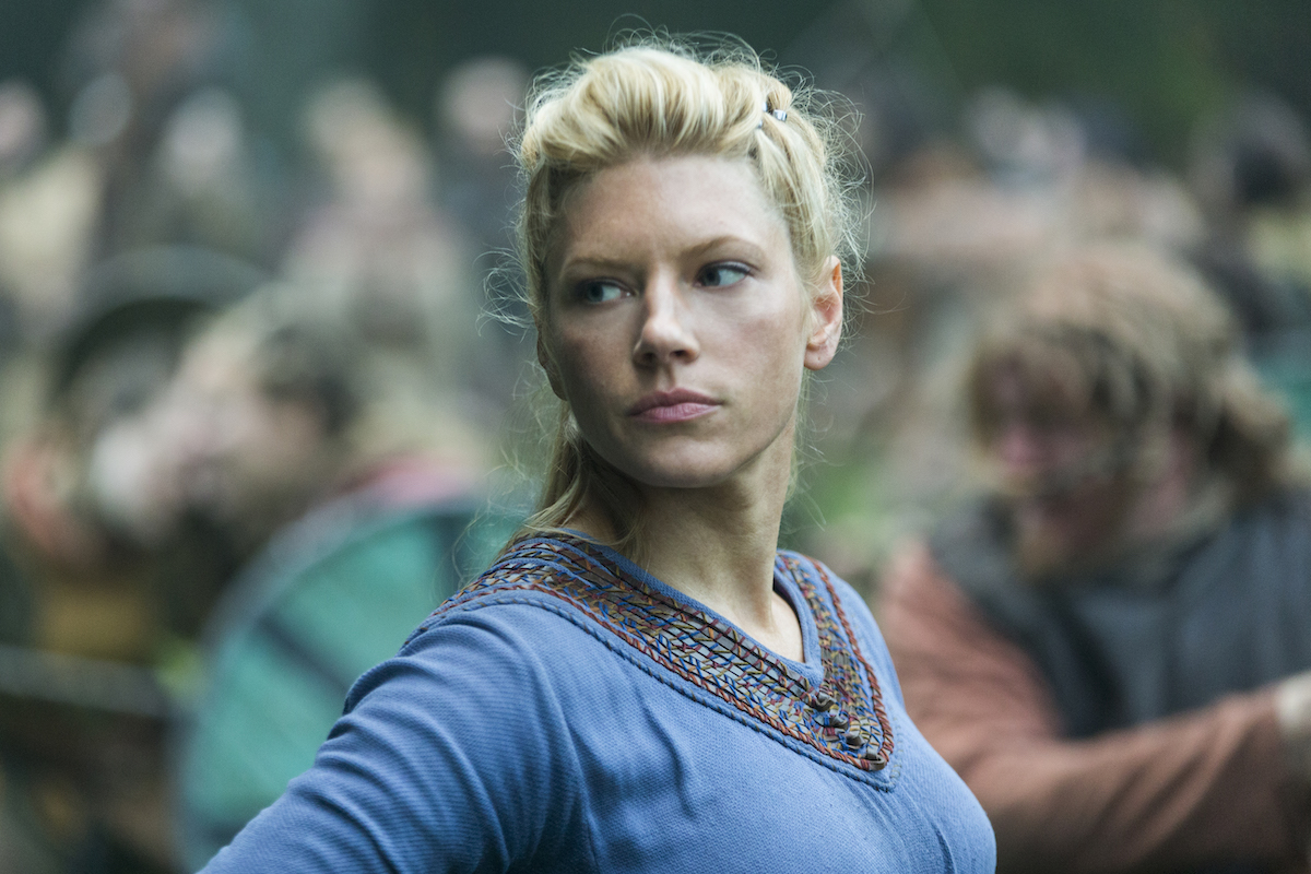 Stunning Katheryn Winnick Vikings Actress Wallpapers