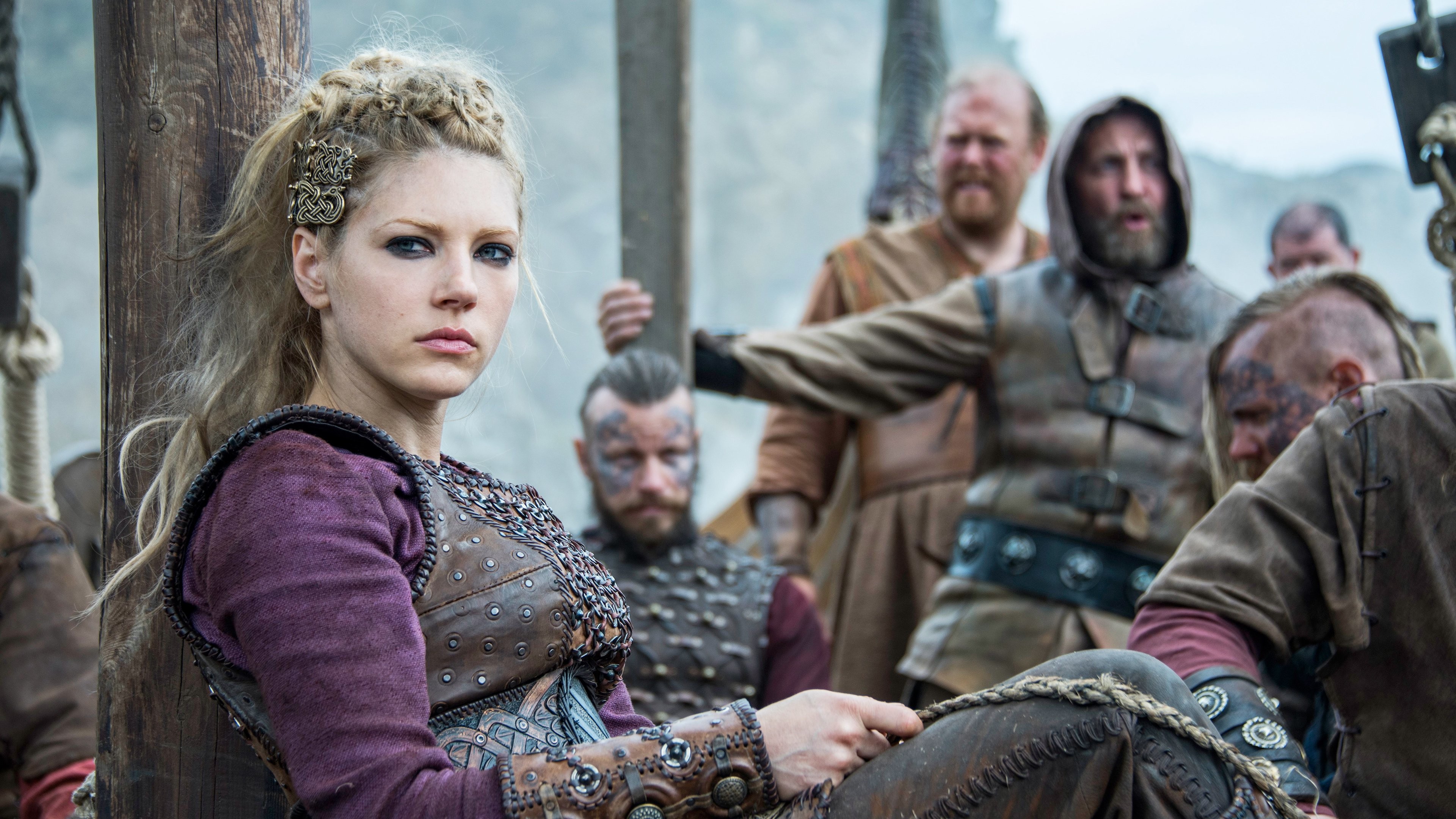 Stunning Katheryn Winnick Vikings Actress Wallpapers