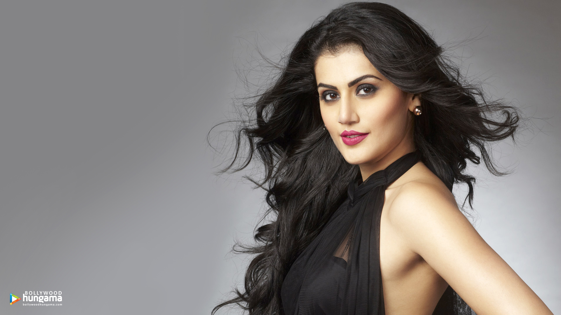 Taapsee Pannu Wallpapers