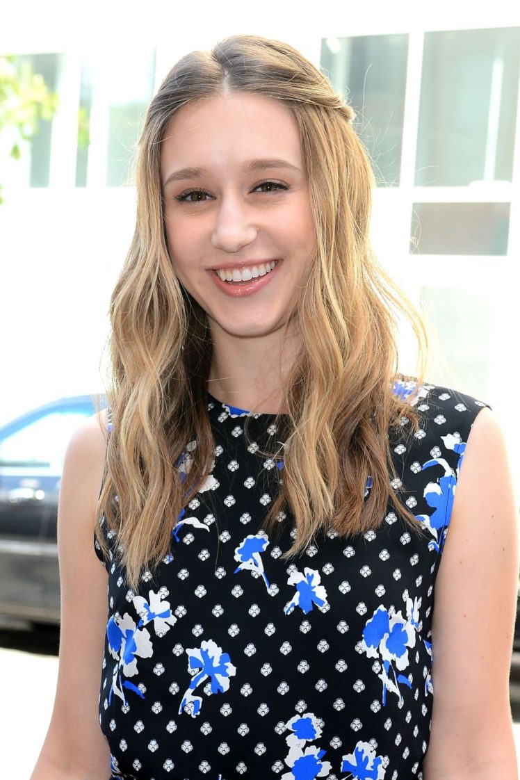 Taissa Farmiga Wallpapers