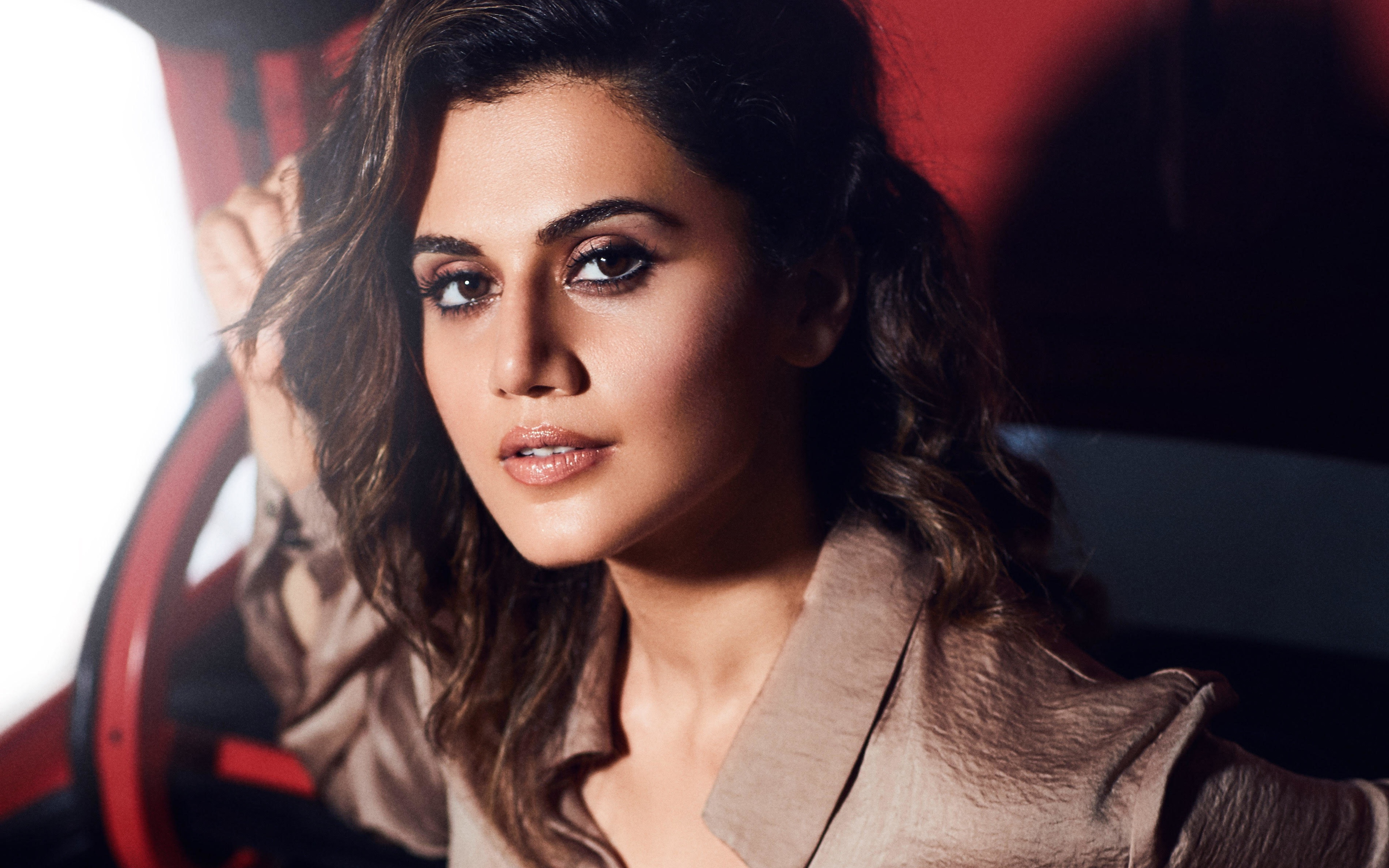 Tapsee Pannu Wallpapers