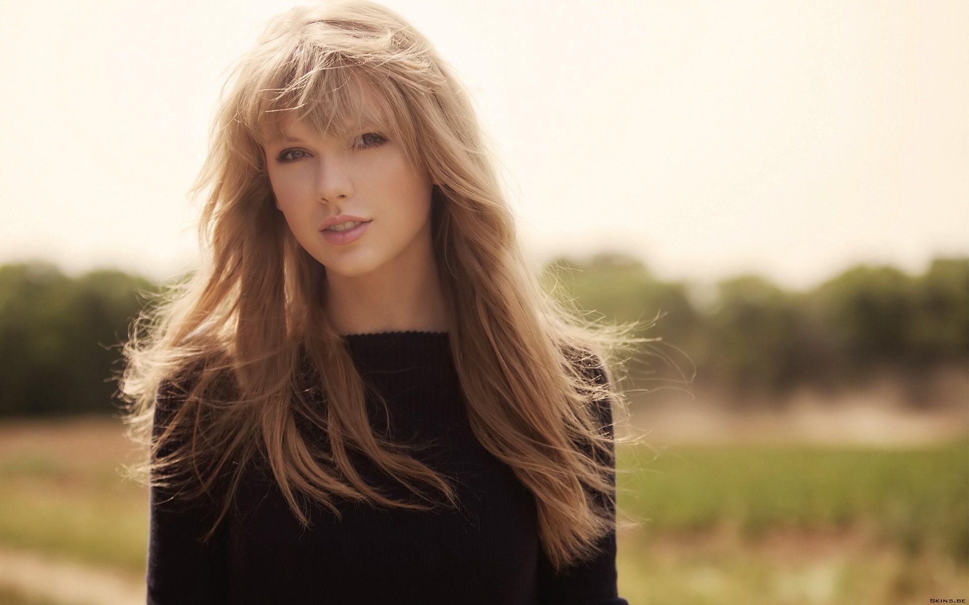 Taylor Swift Red 2021 Wallpapers