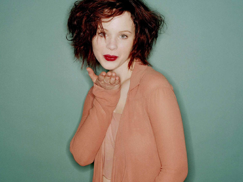 Thora Birch Wallpapers