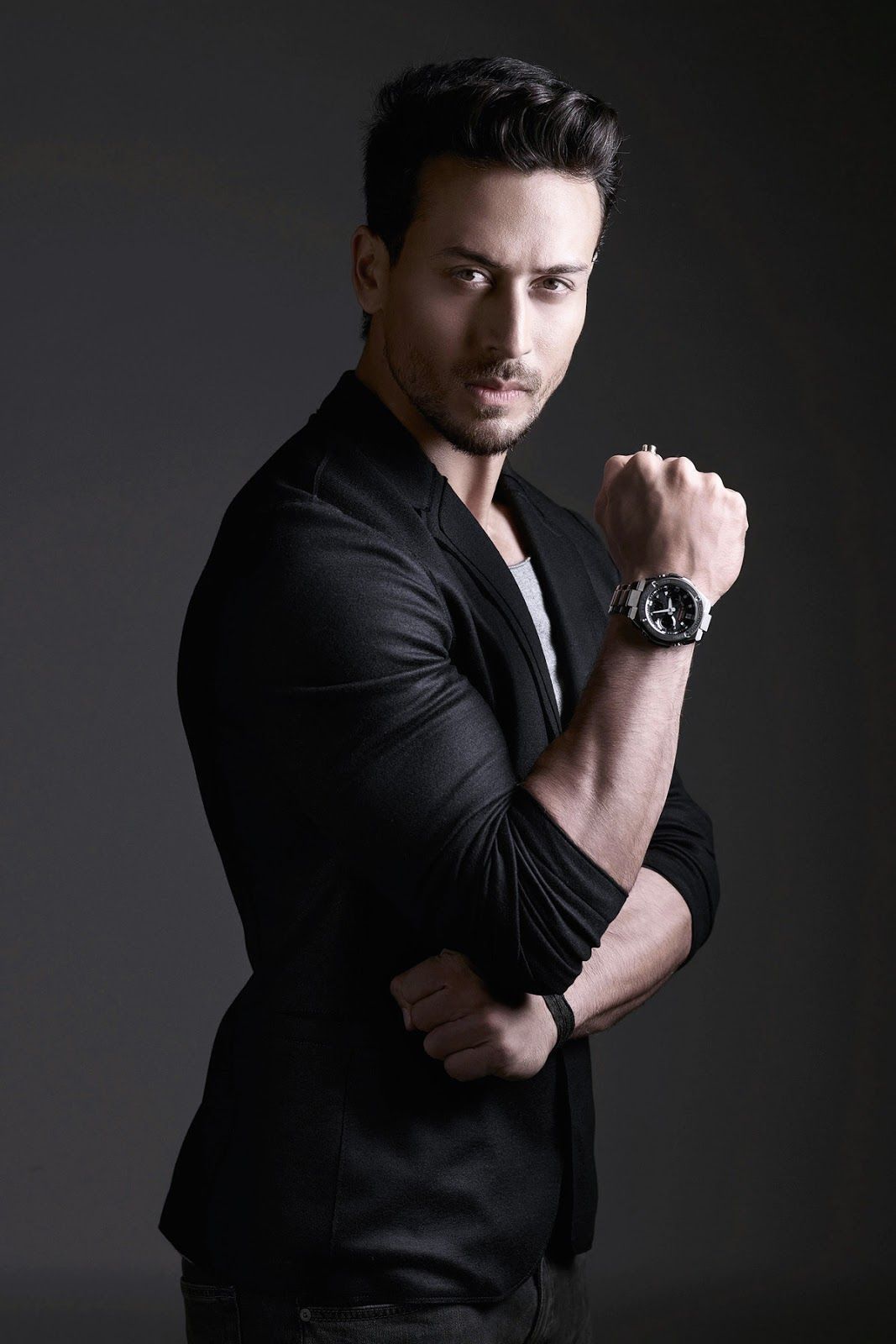 Tiger Shroff Body Photoshoot Wallpapers