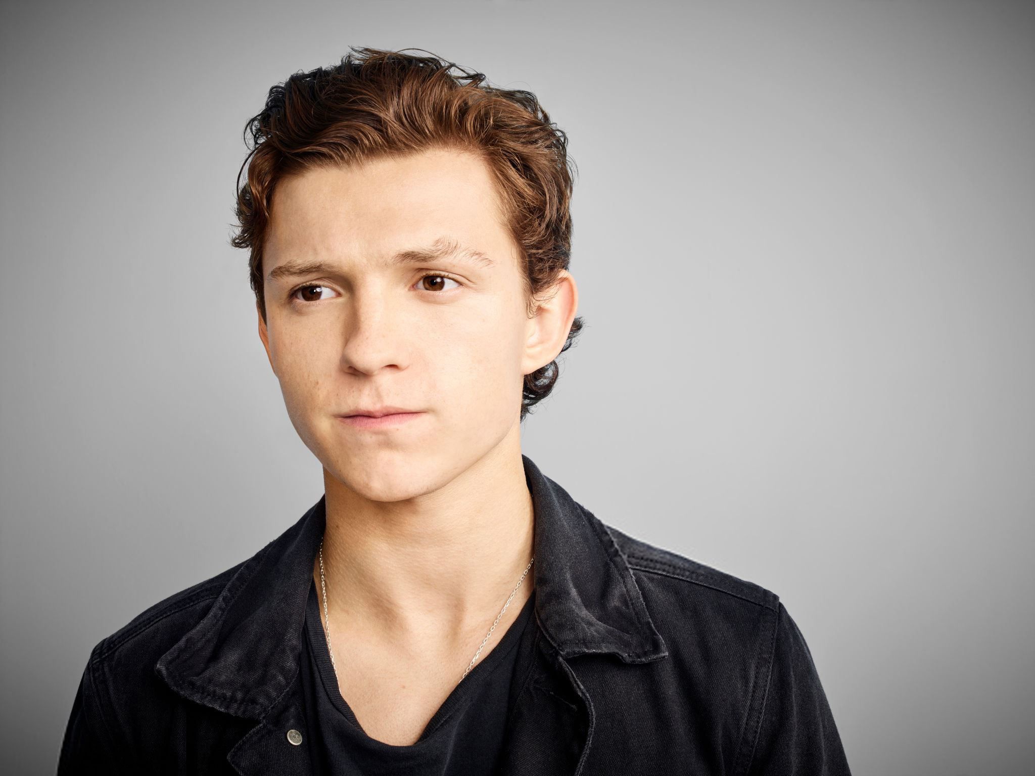 Tom Holland Wallpapers