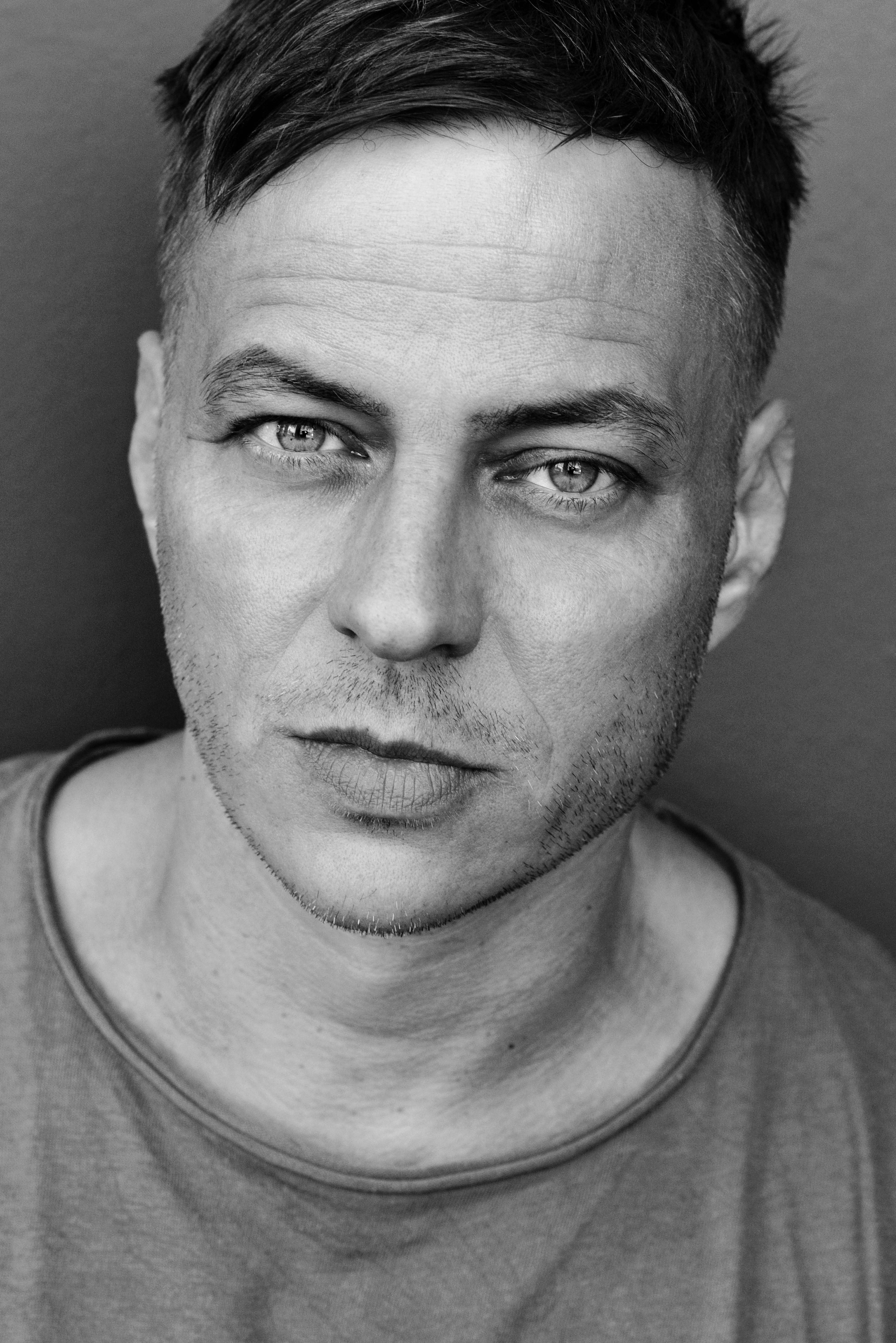 Tom Wlaschiha Wallpapers