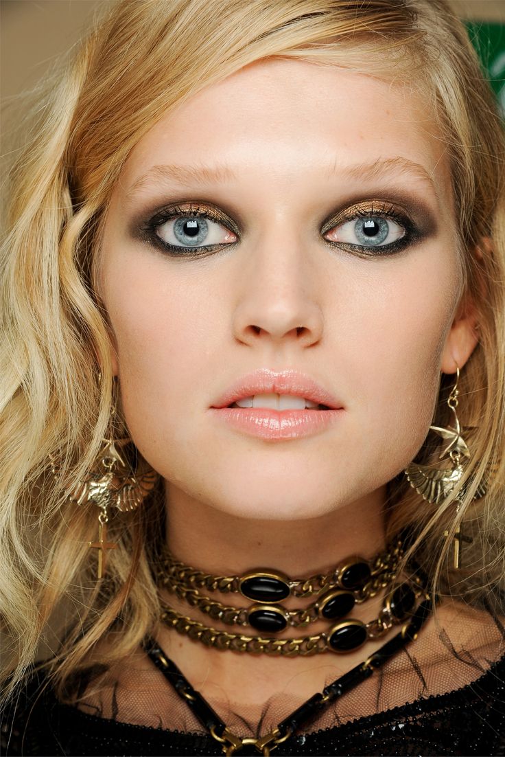 Toni Garrn Wallpapers