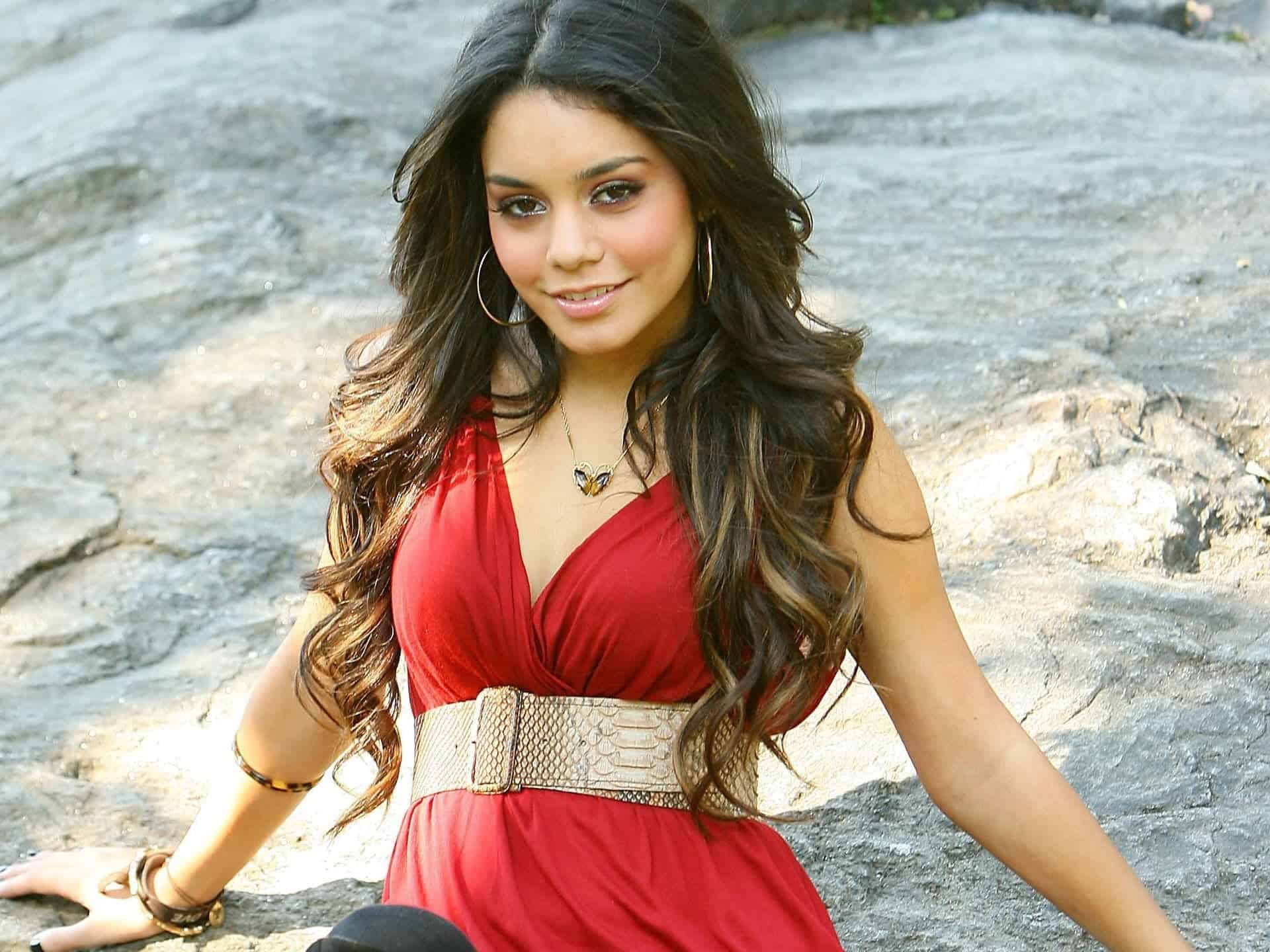 Vanessa Hudgens Actress New 2021 Wallpapers