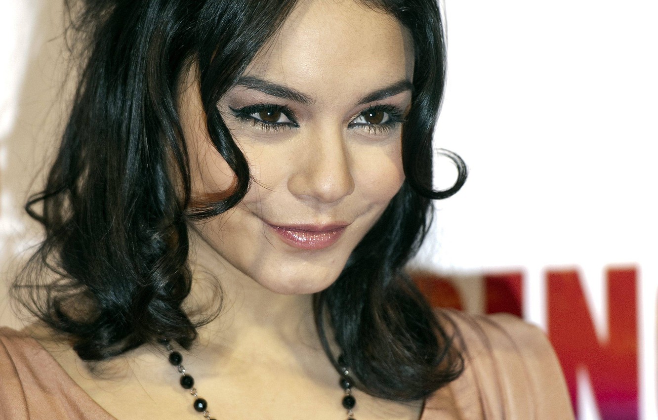 Vanessa Hudgens New Wallpapers