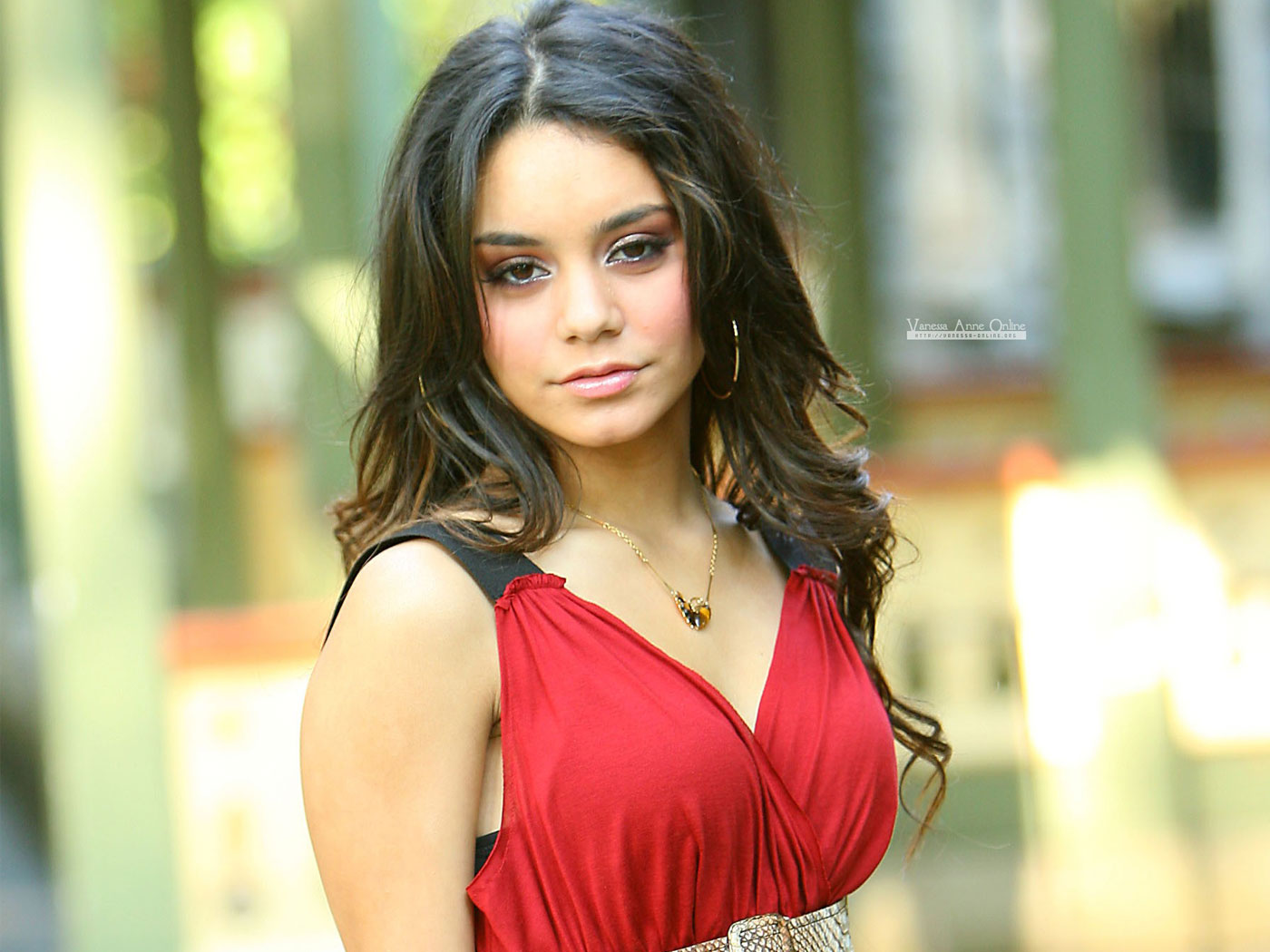 Vanessa Hudgens Portrait Wallpapers