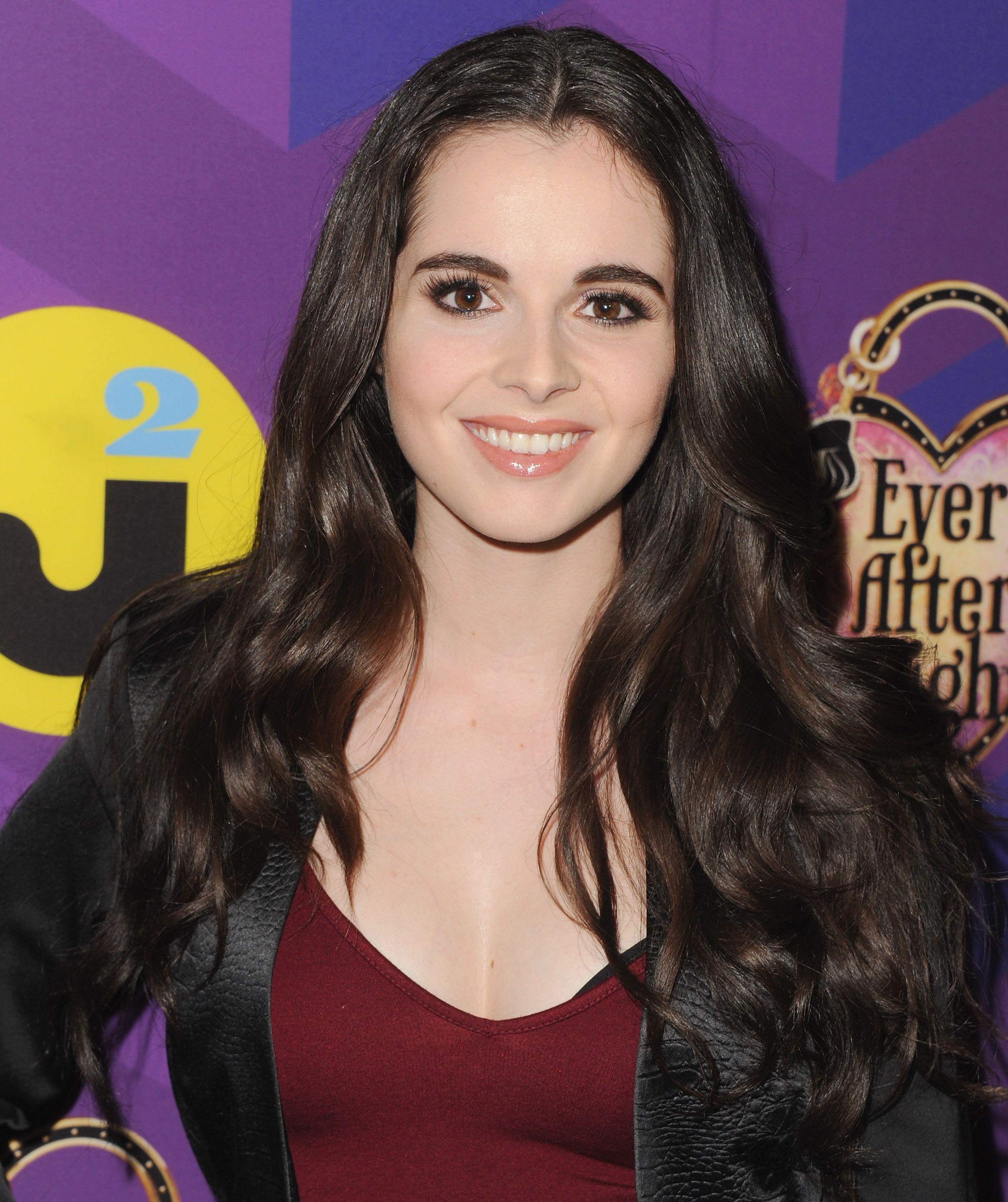 Vanessa Marano 4K Wallpapers