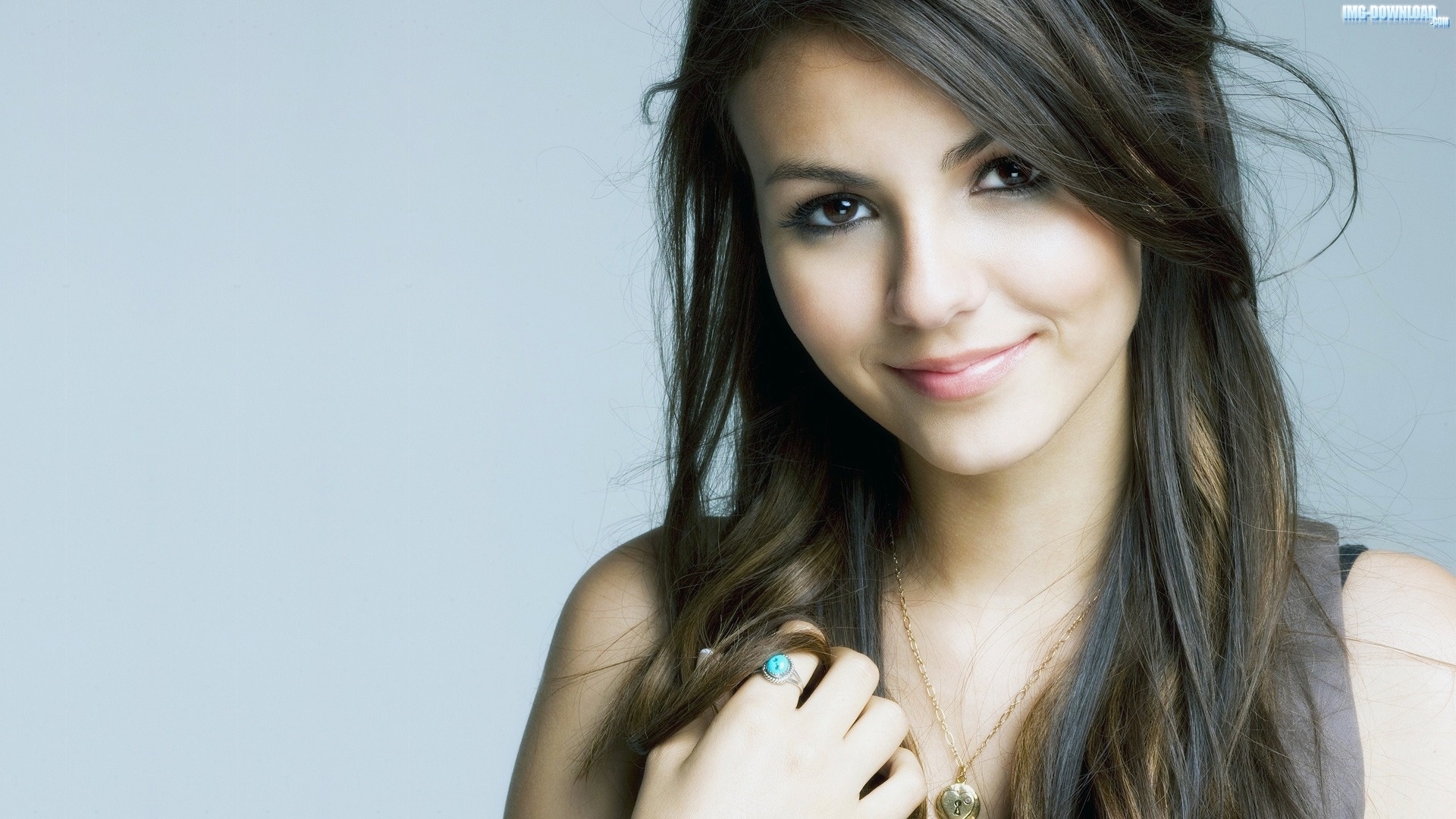 Victoria Justice Wallpapers