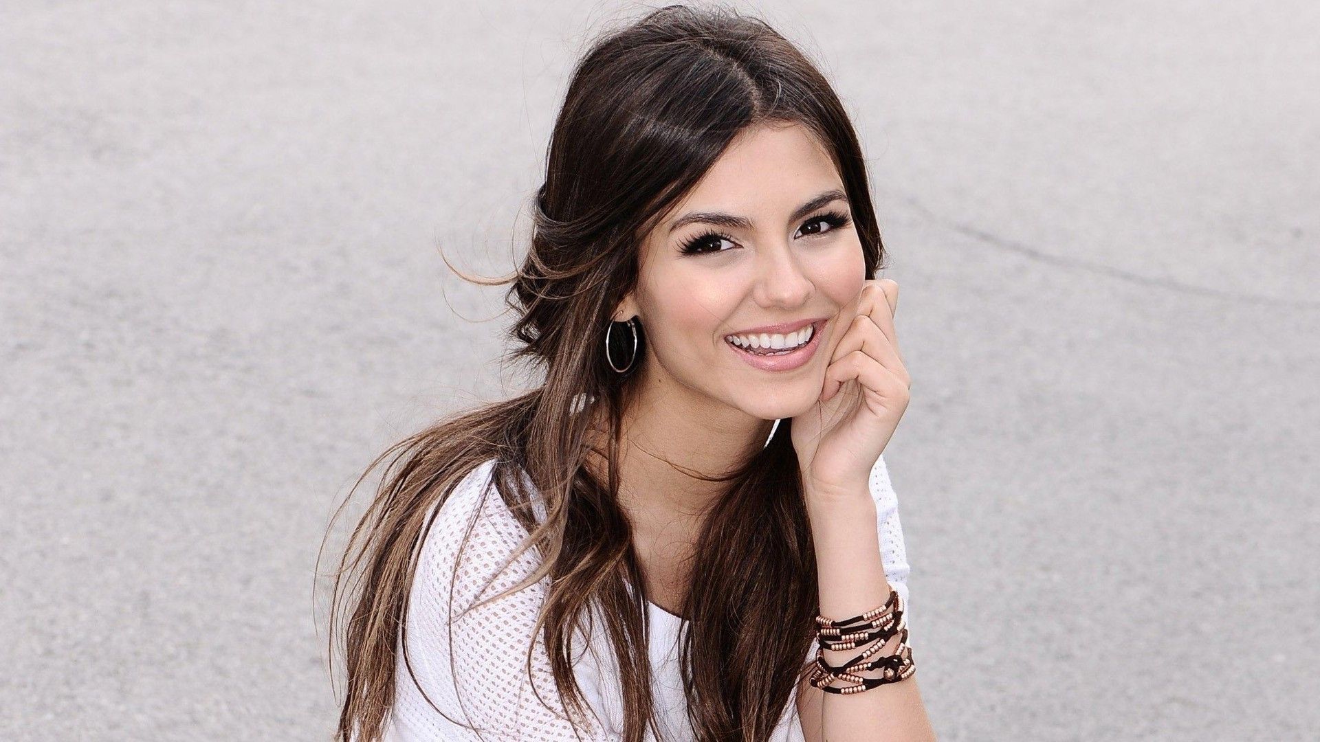 Victoria Justice 2017 Wallpapers